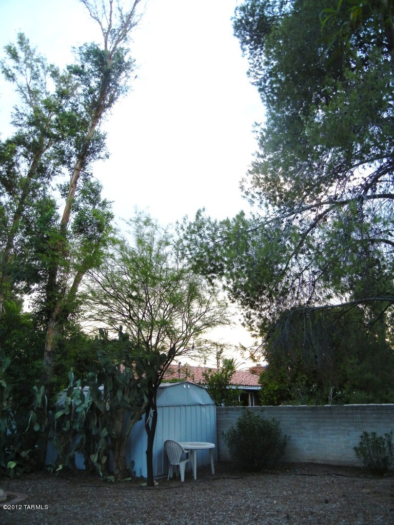 3939 E Whittier Street