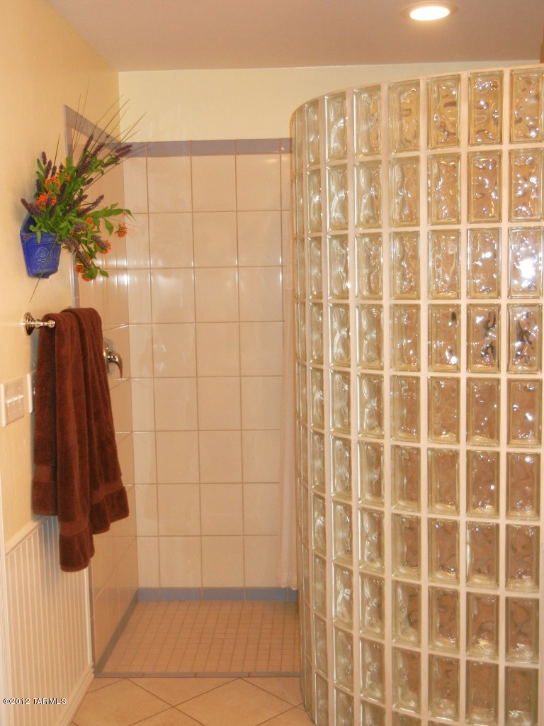 3939 E Whittier Street