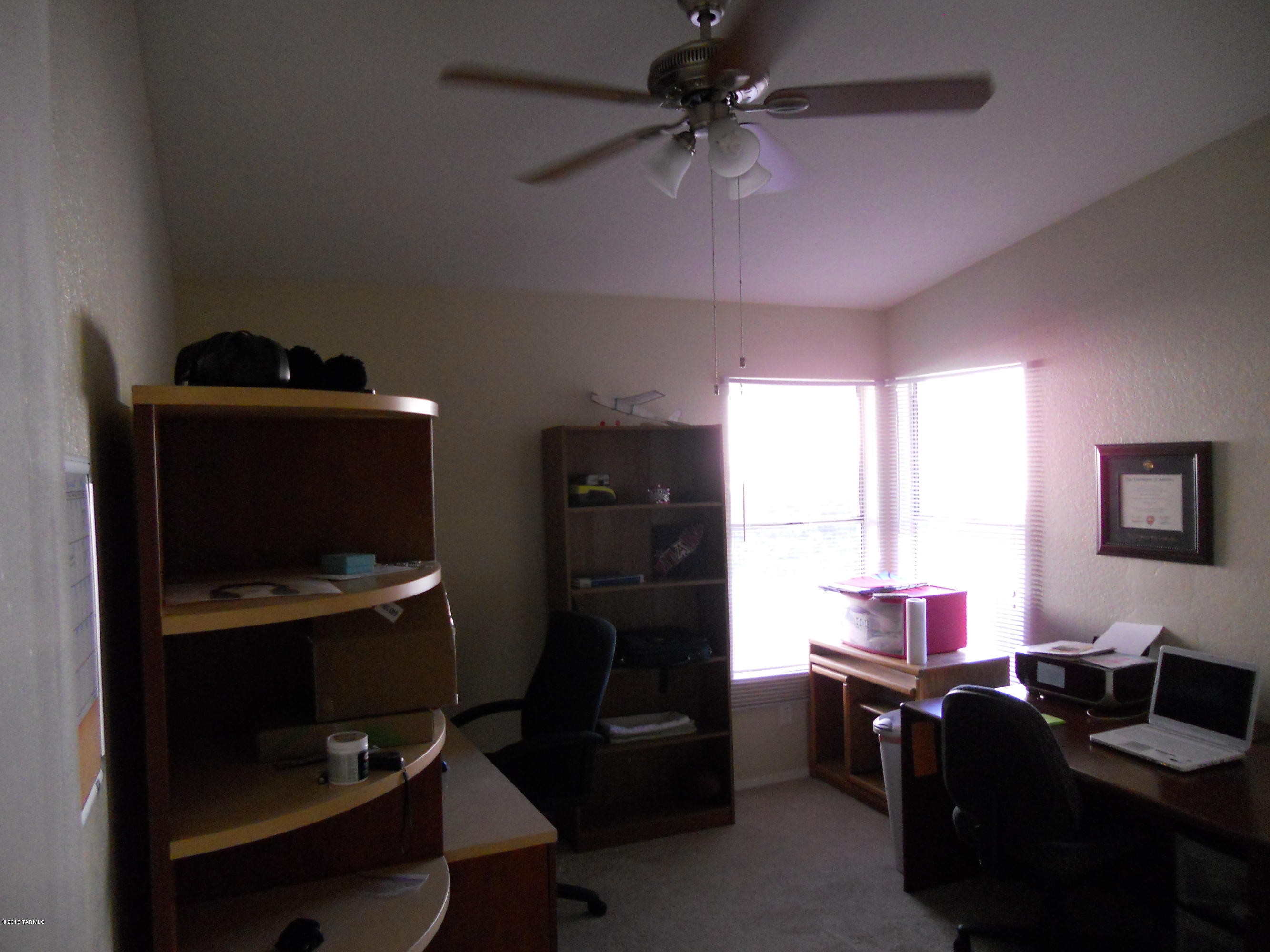 4682 W Globeberry Street