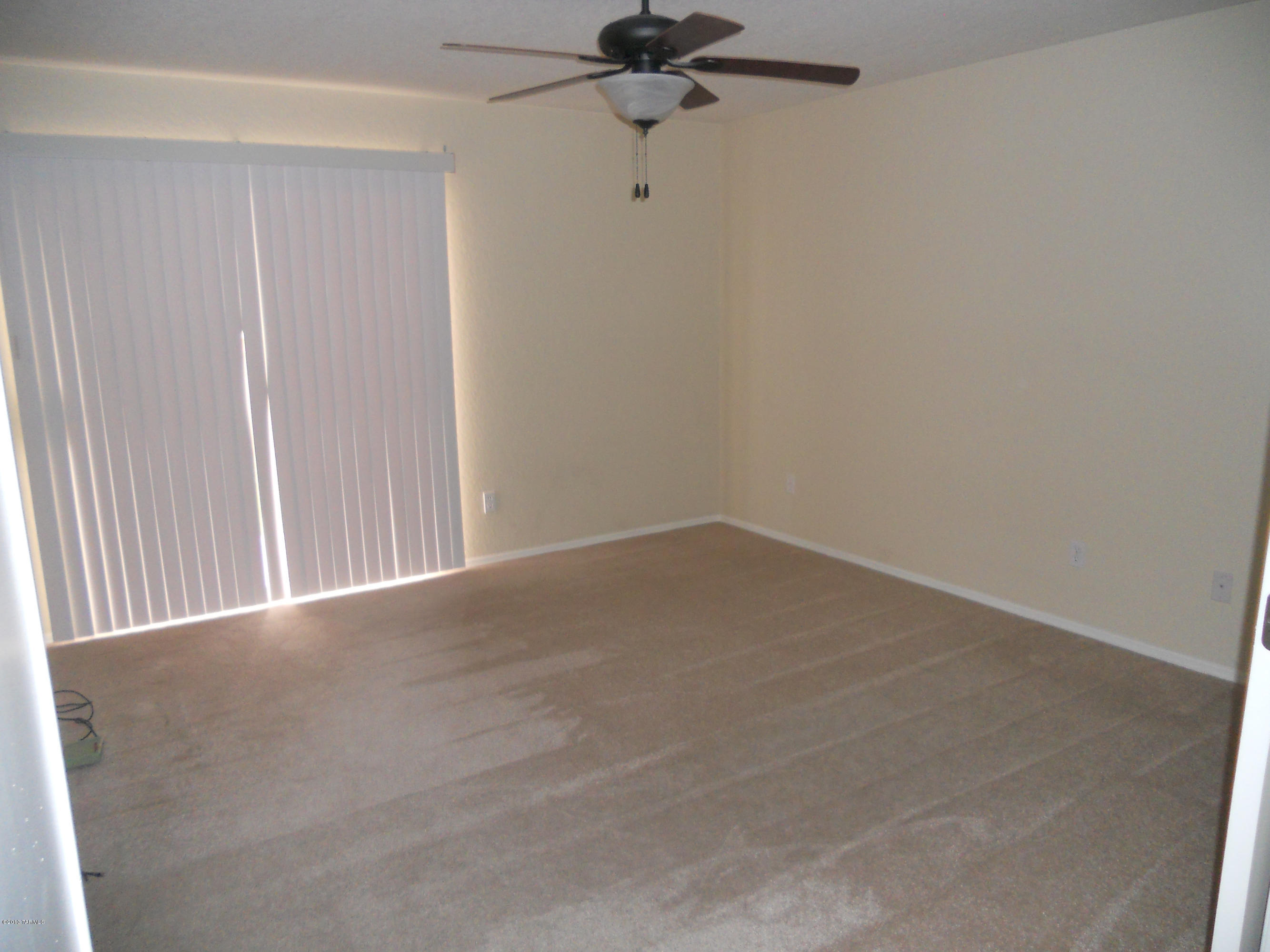 4682 W Globeberry Street