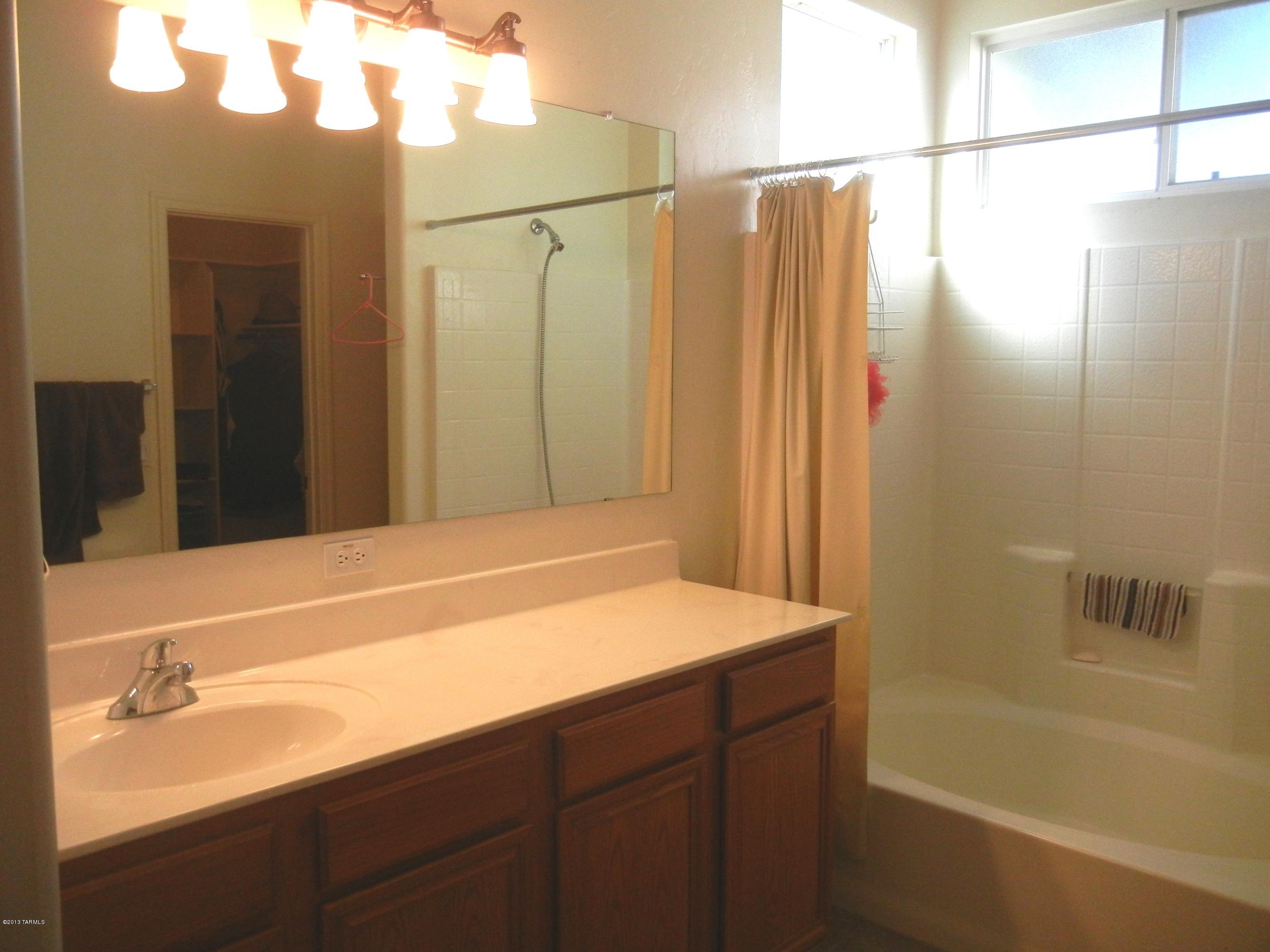 173 N Desert Park Place