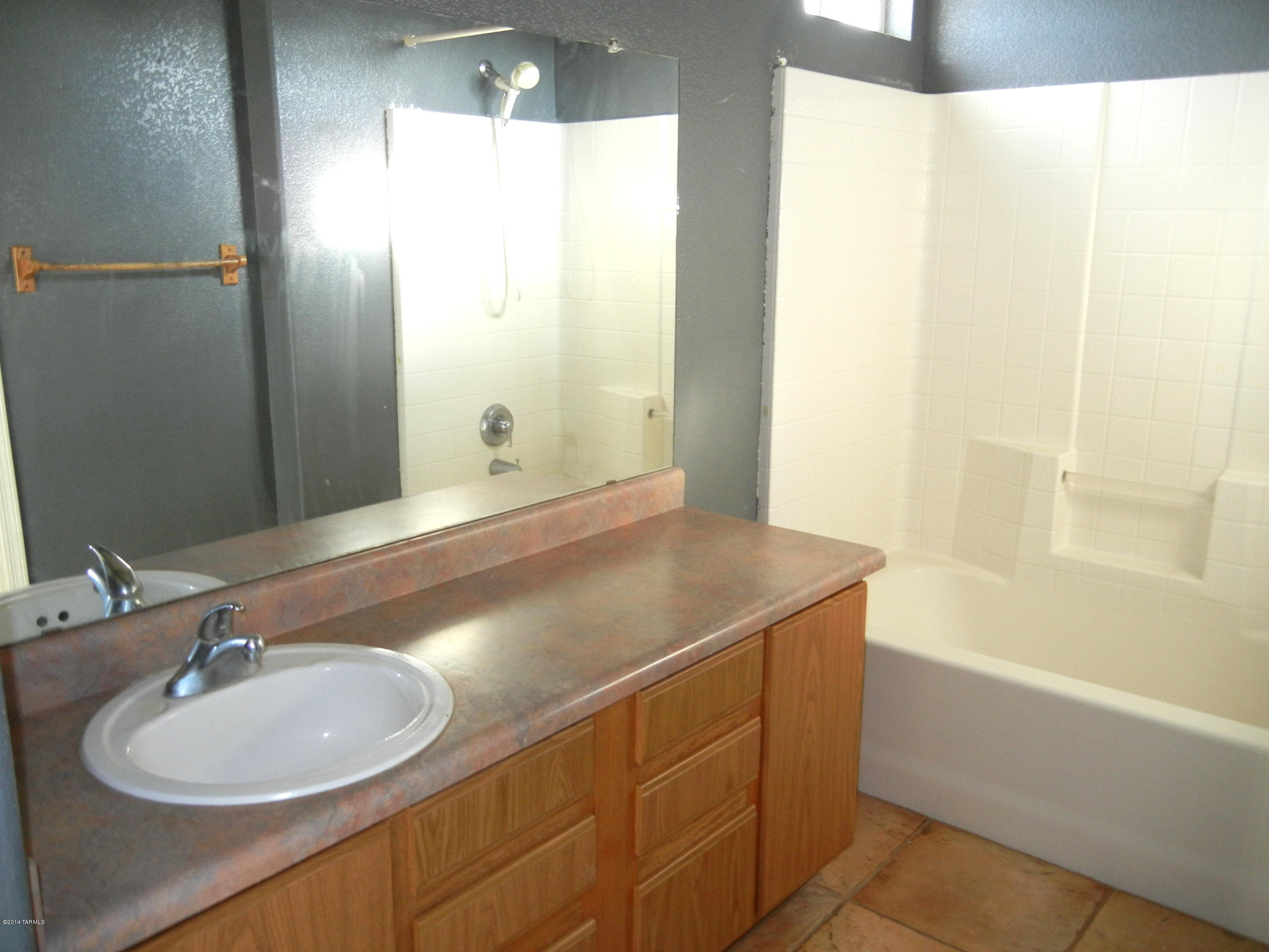 6015 N Applesauce Court