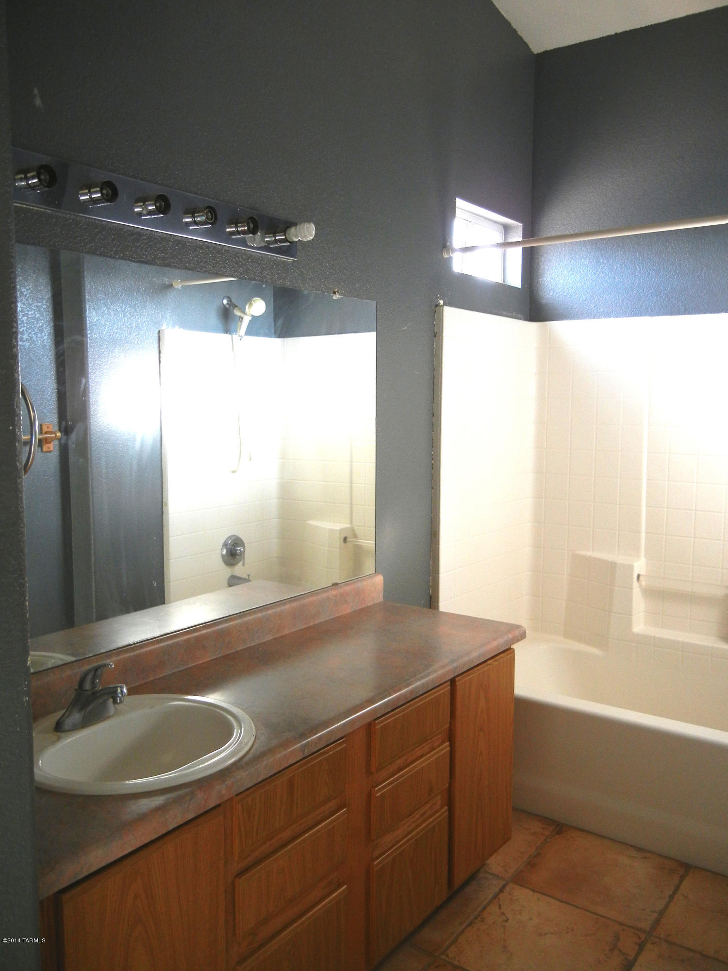 6015 N Applesauce Court