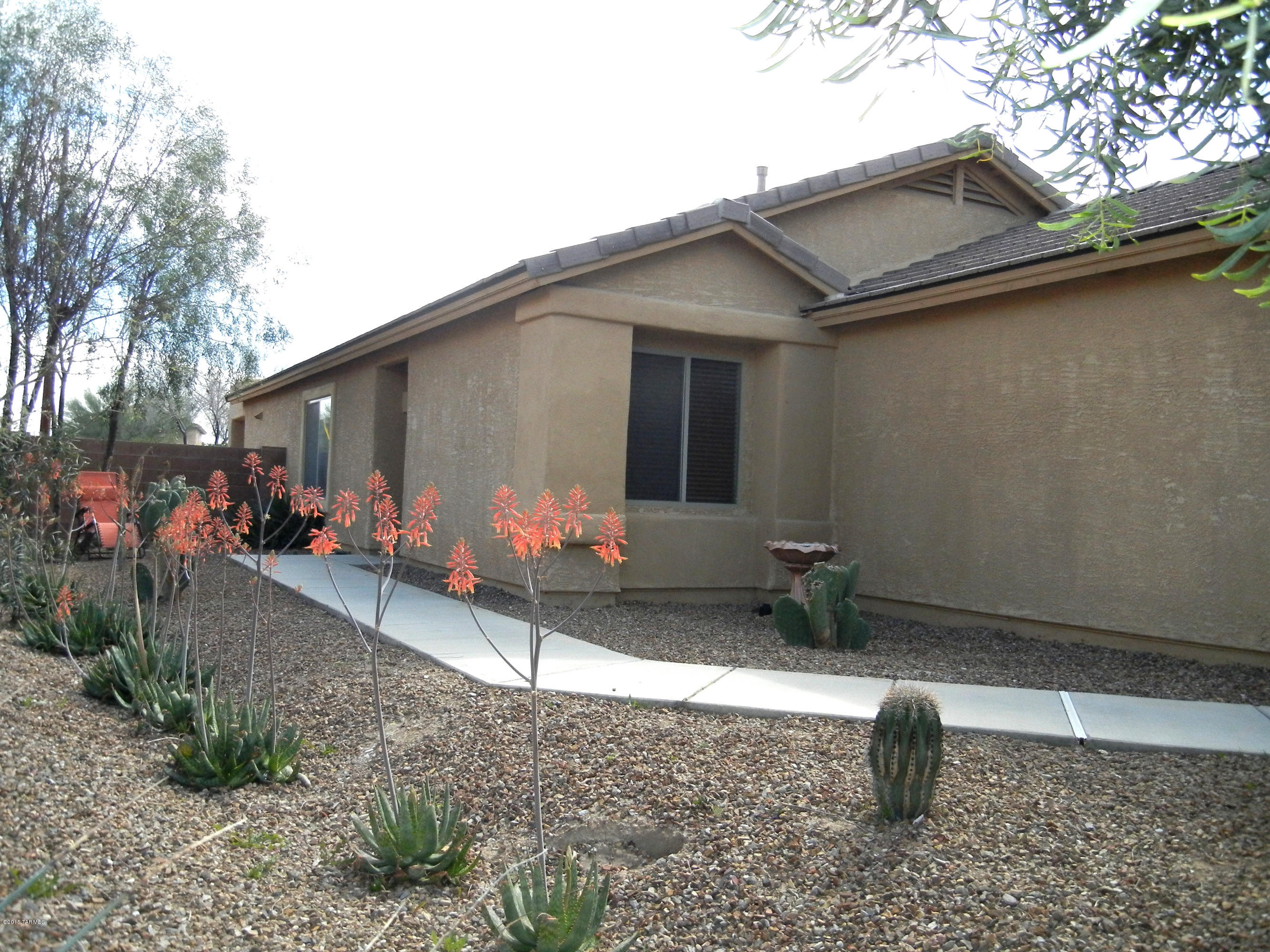 12854 N Signature Place