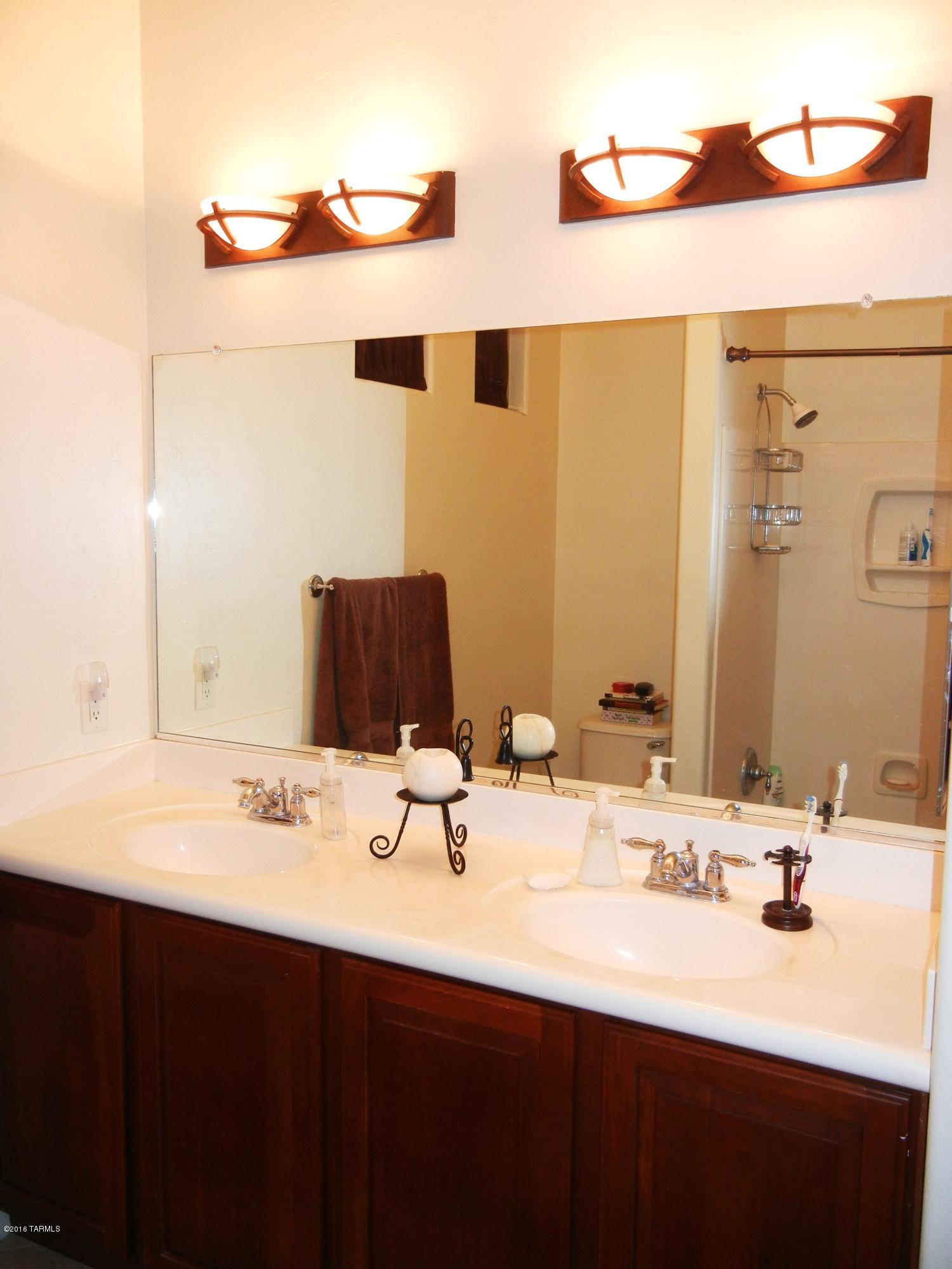 1028 W Blue Crest Drive