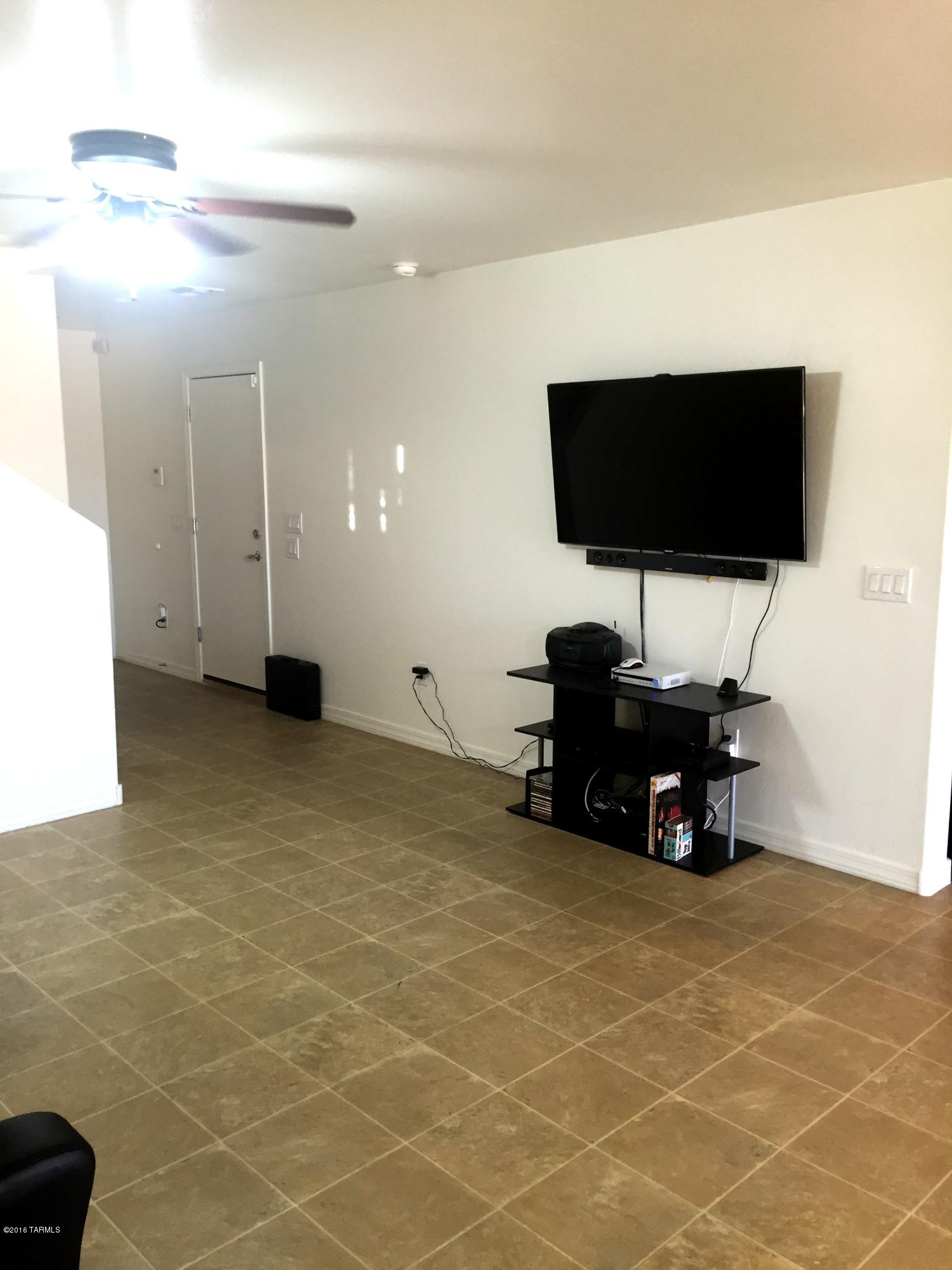 6945 S Ladys Thumb Lane