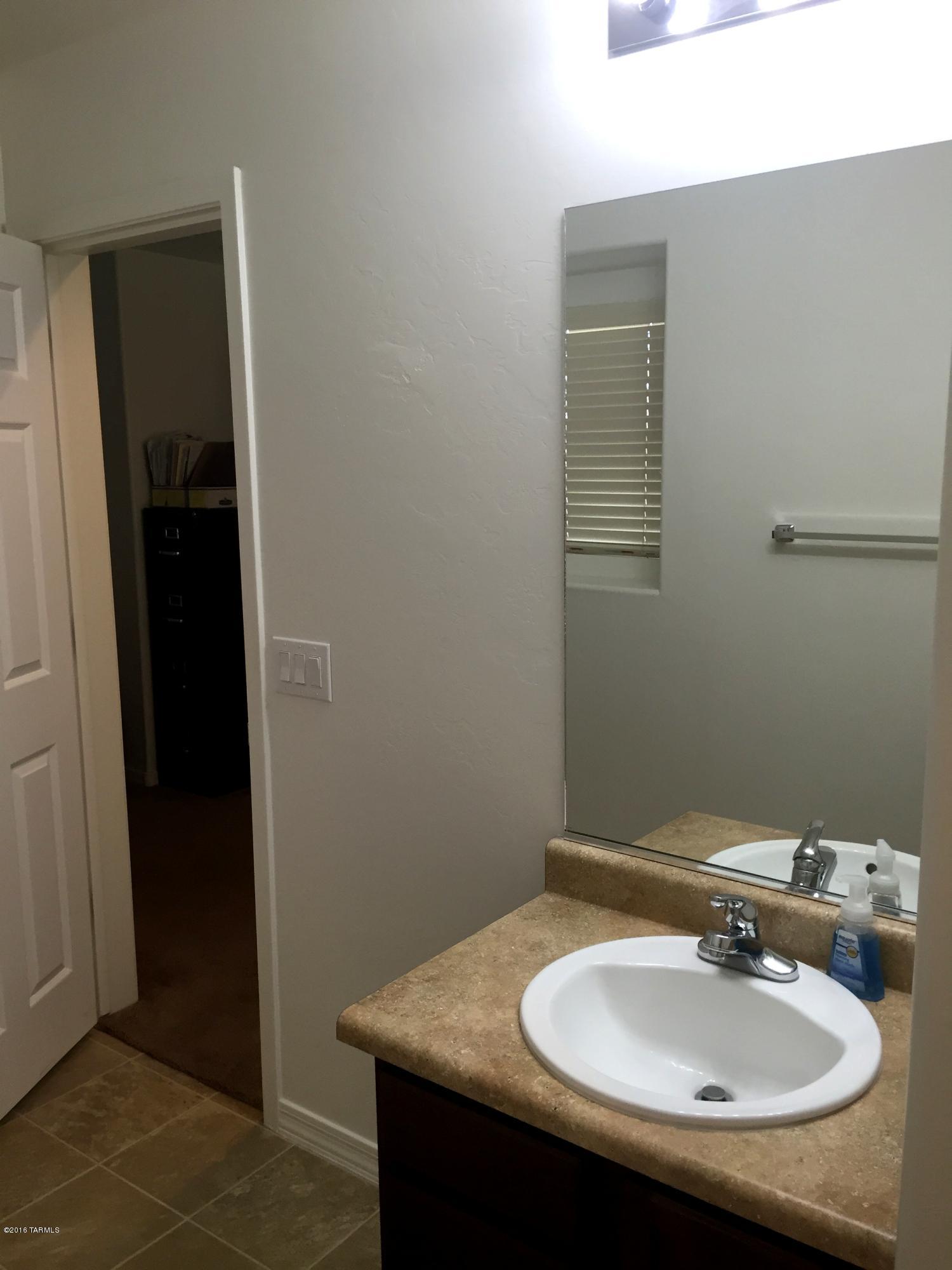 6945 S Ladys Thumb Lane