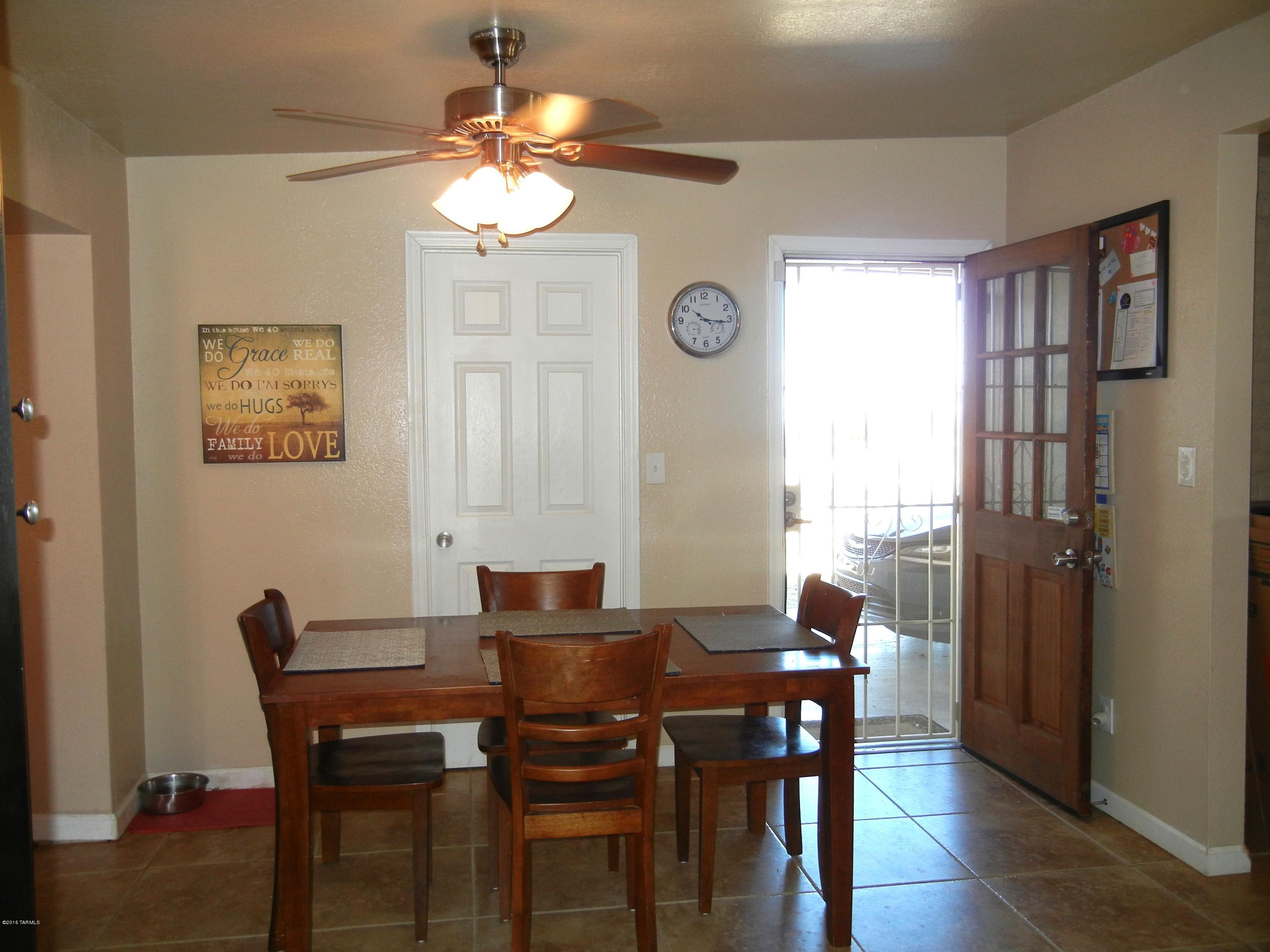 2085 W Calle Encanto