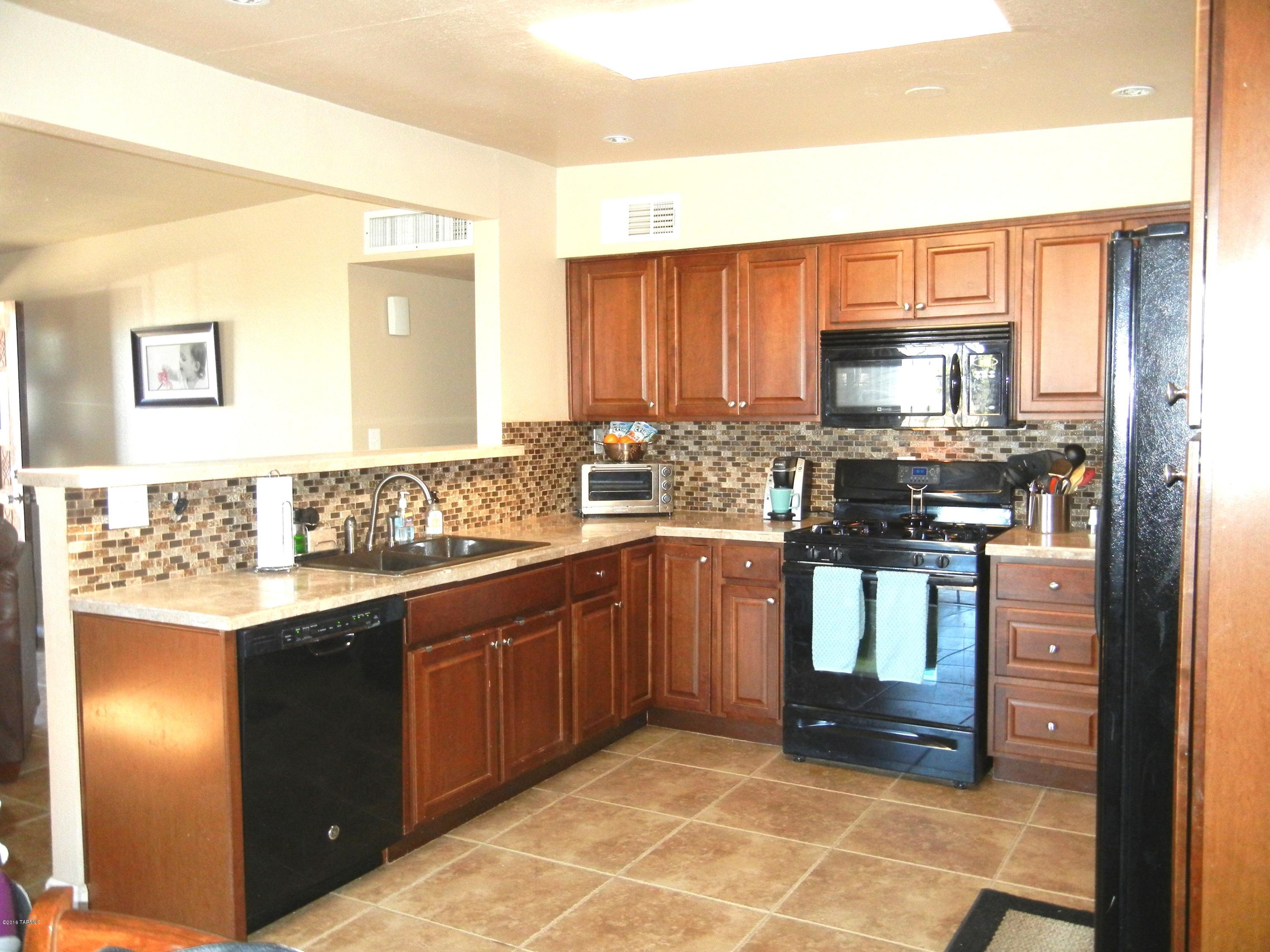 2085 W Calle Encanto