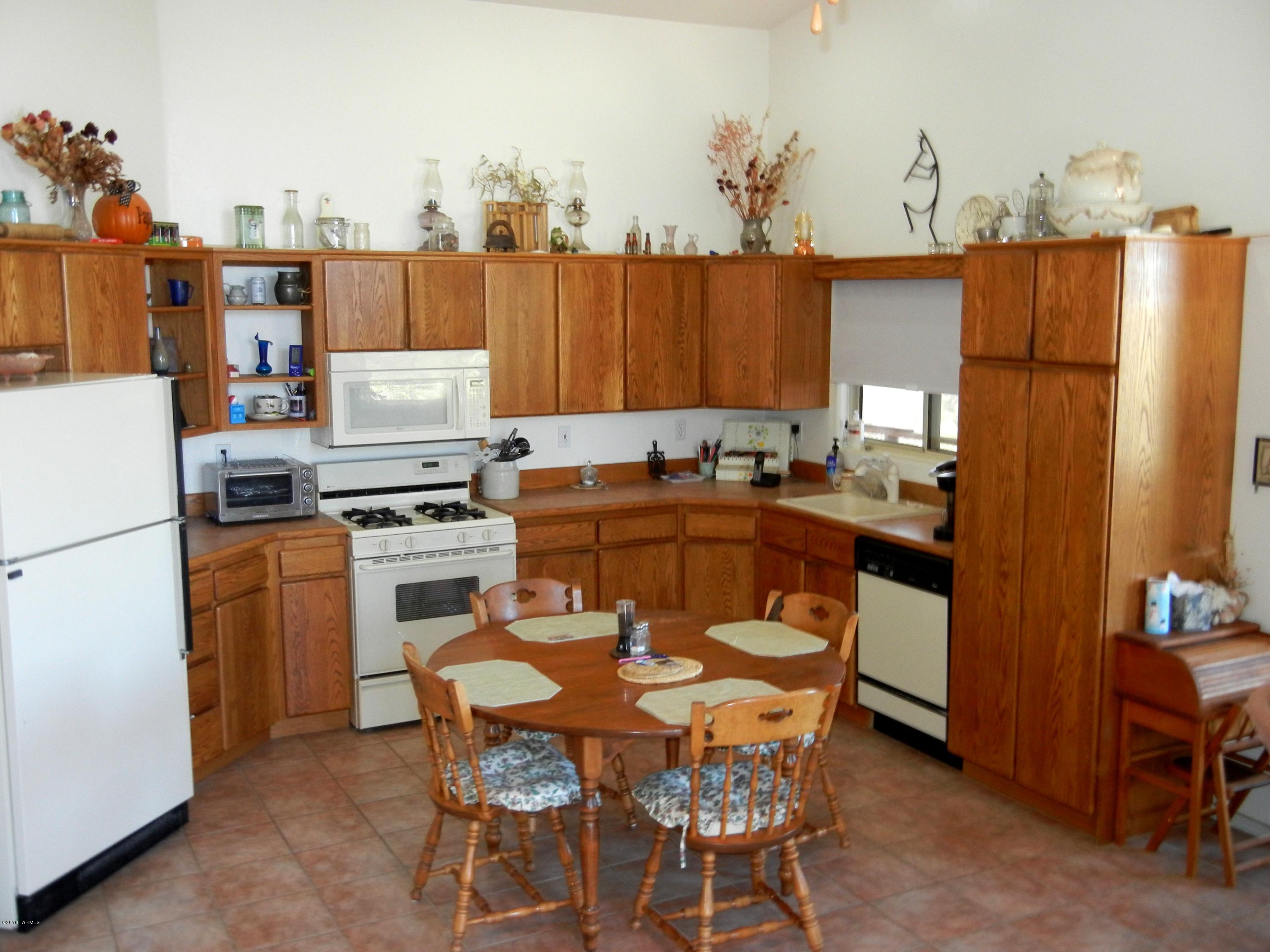 1174 W Kokopelli Lane