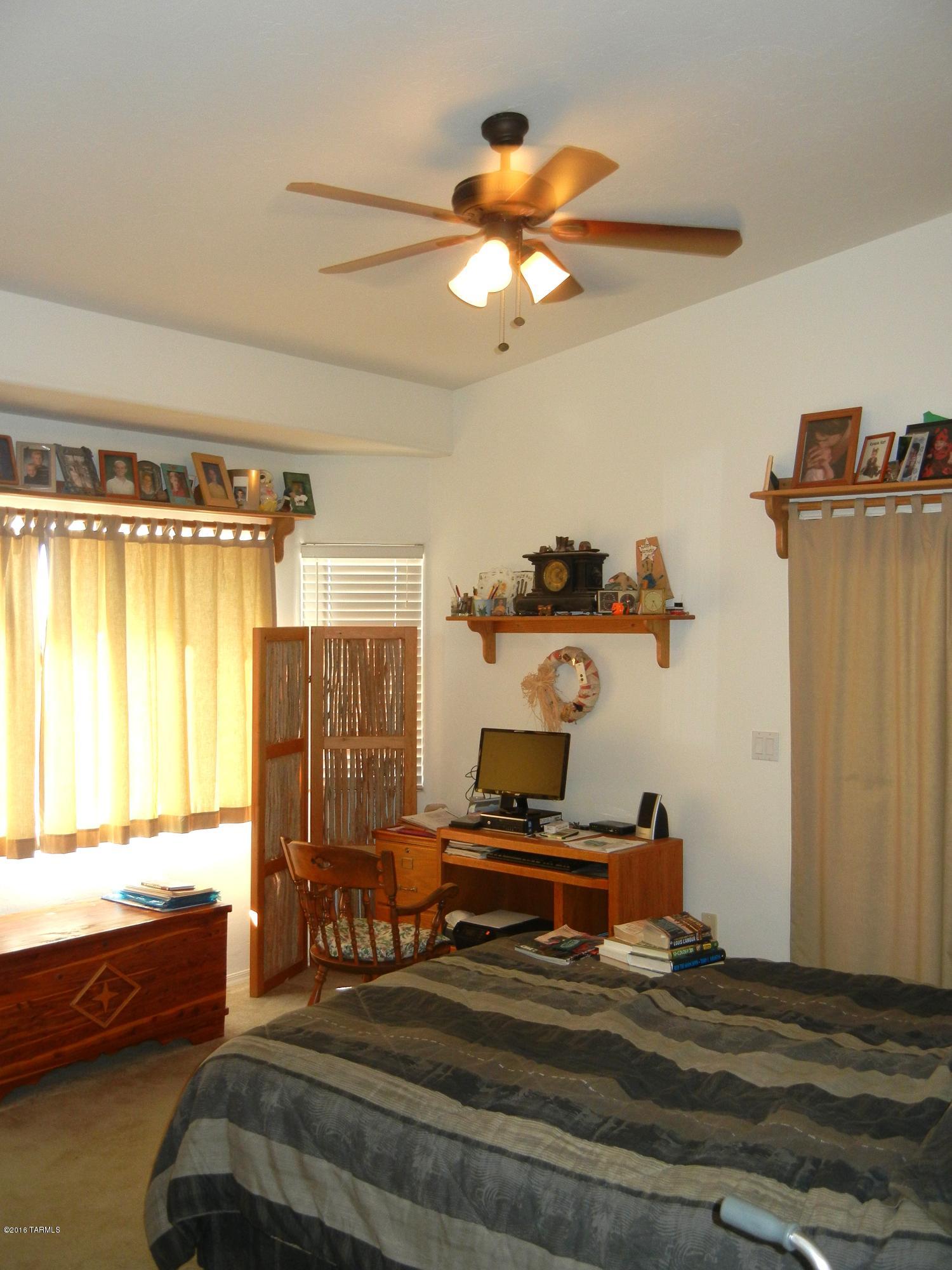 1174 W Kokopelli Lane