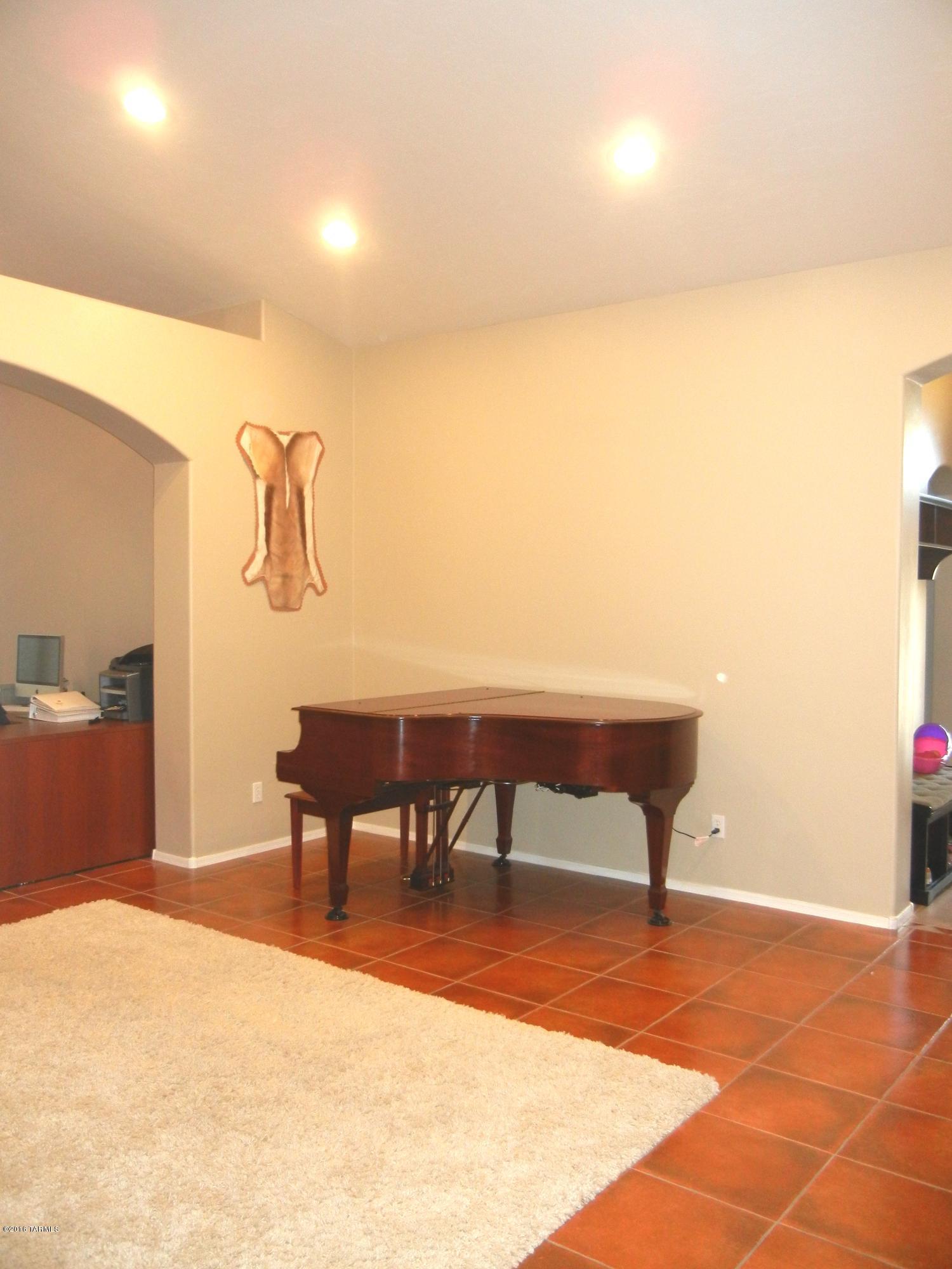 7555 W Victory Court