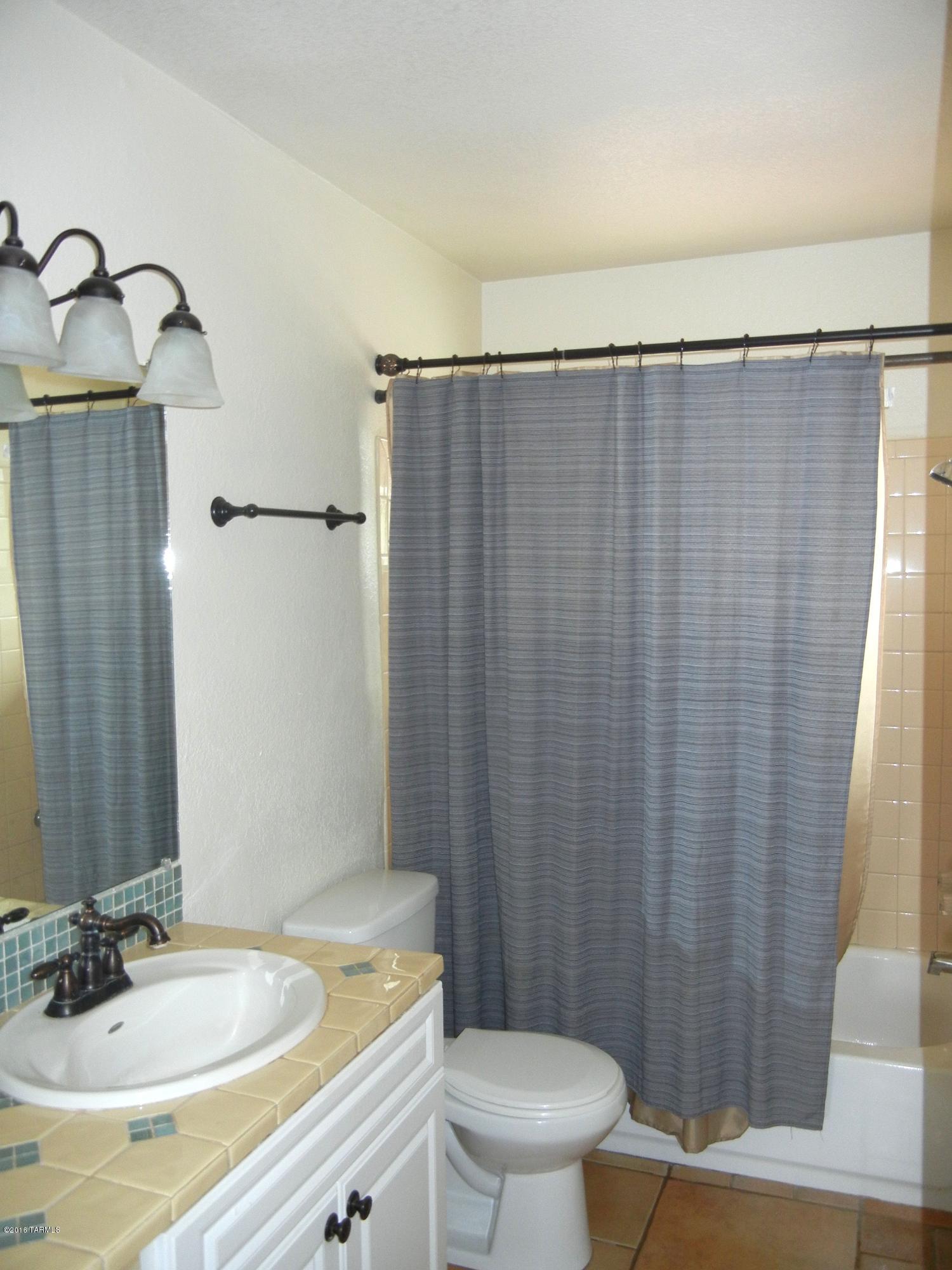 4621 N Rio Vista Drive