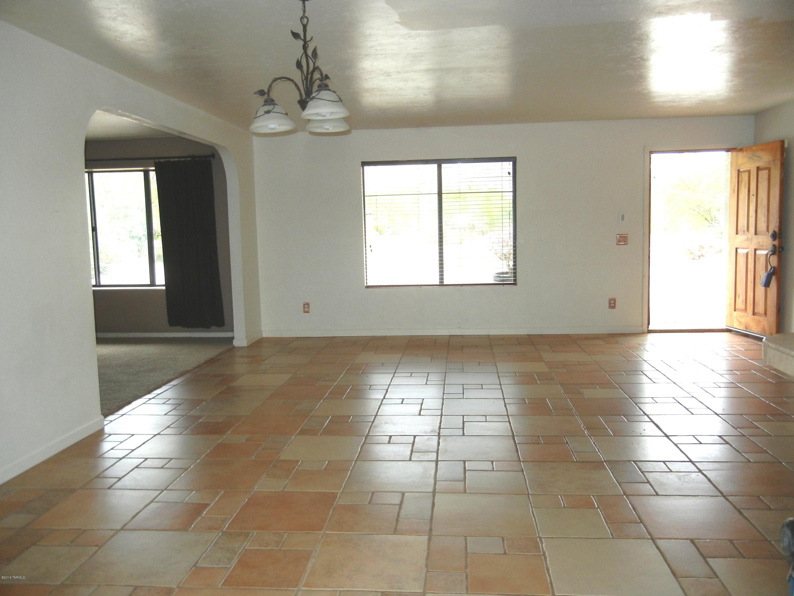 4621 N Rio Vista Drive