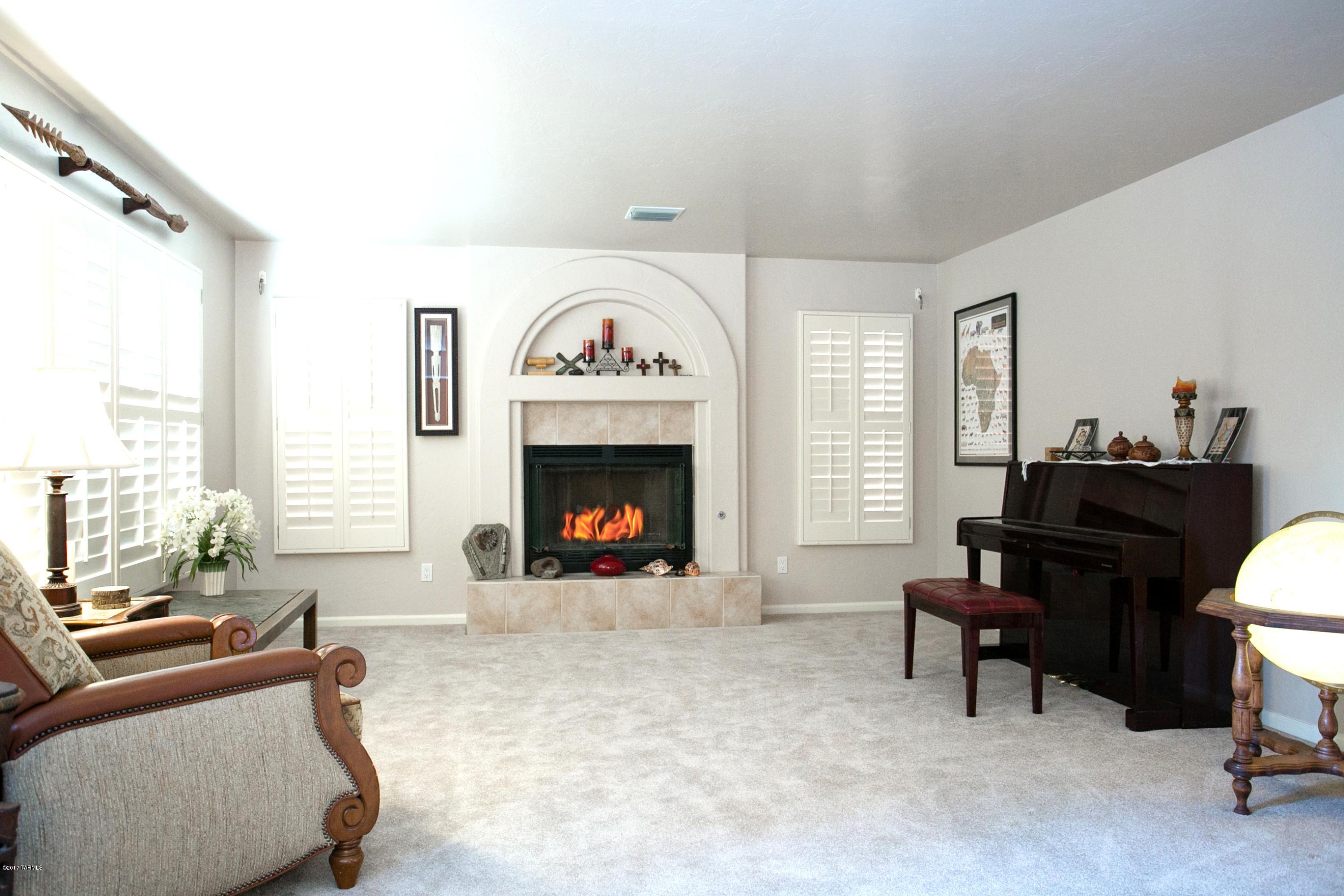 1973 W Desert Highlands Drive