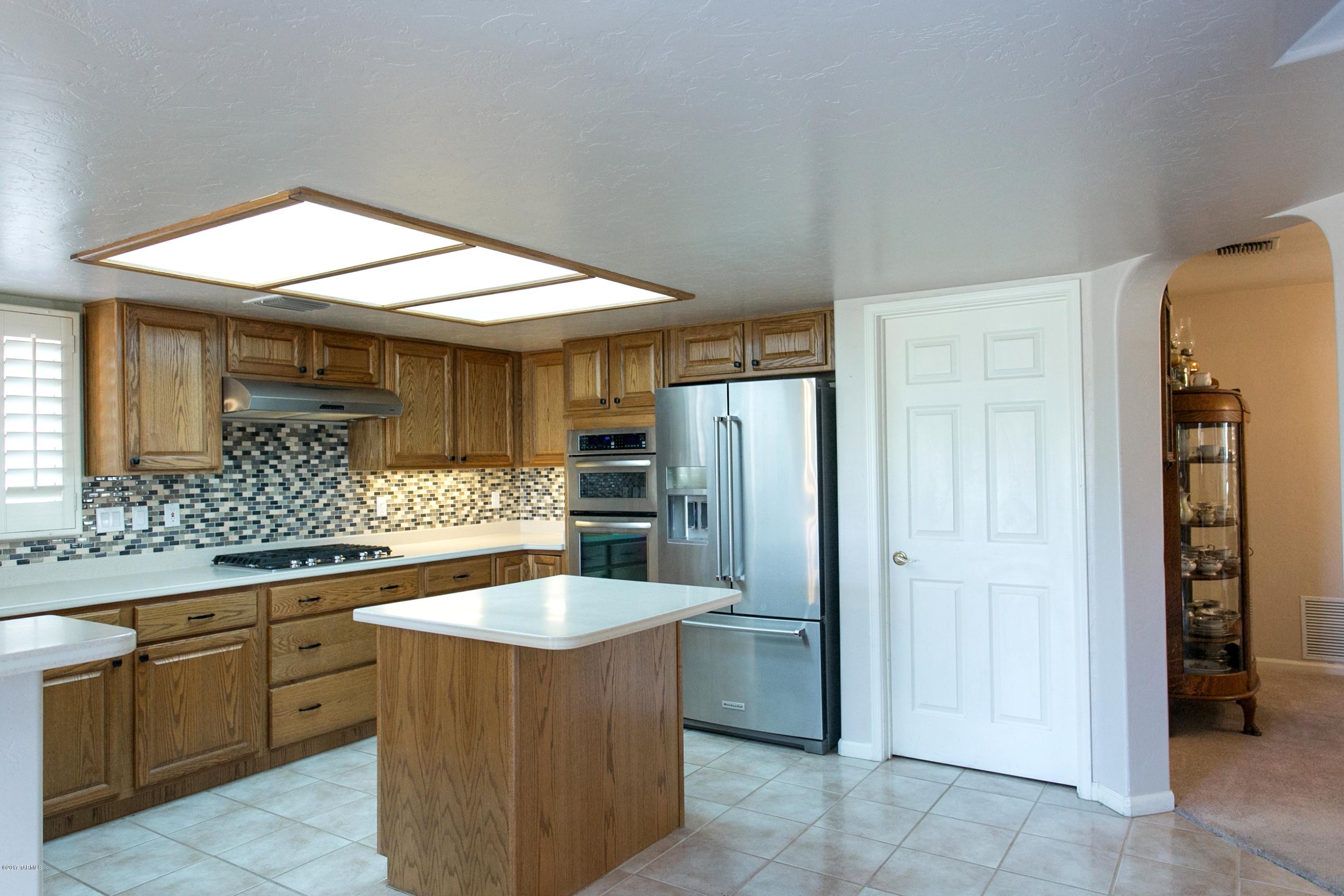 1973 W Desert Highlands Drive