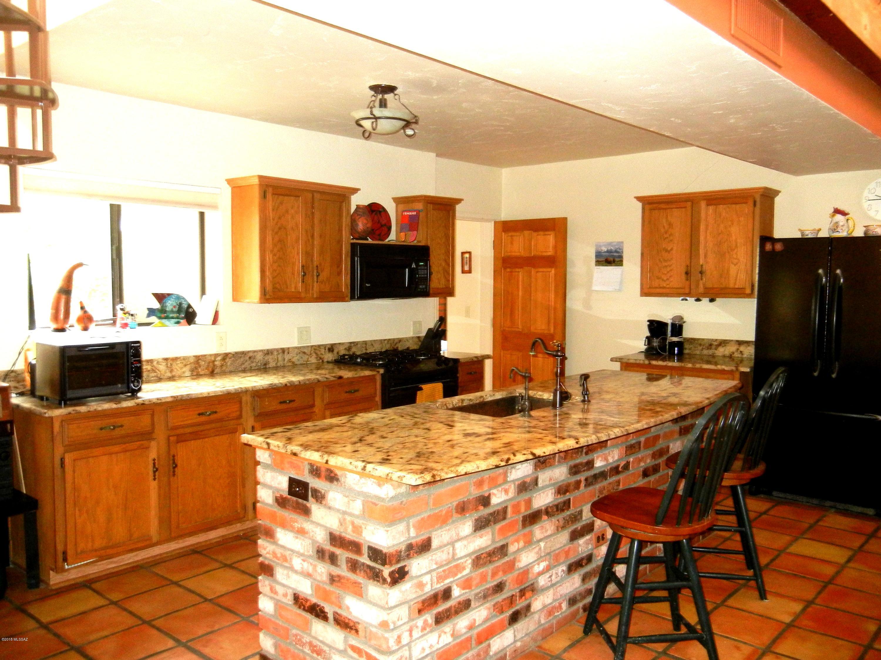 2280 N El Moraga Drive