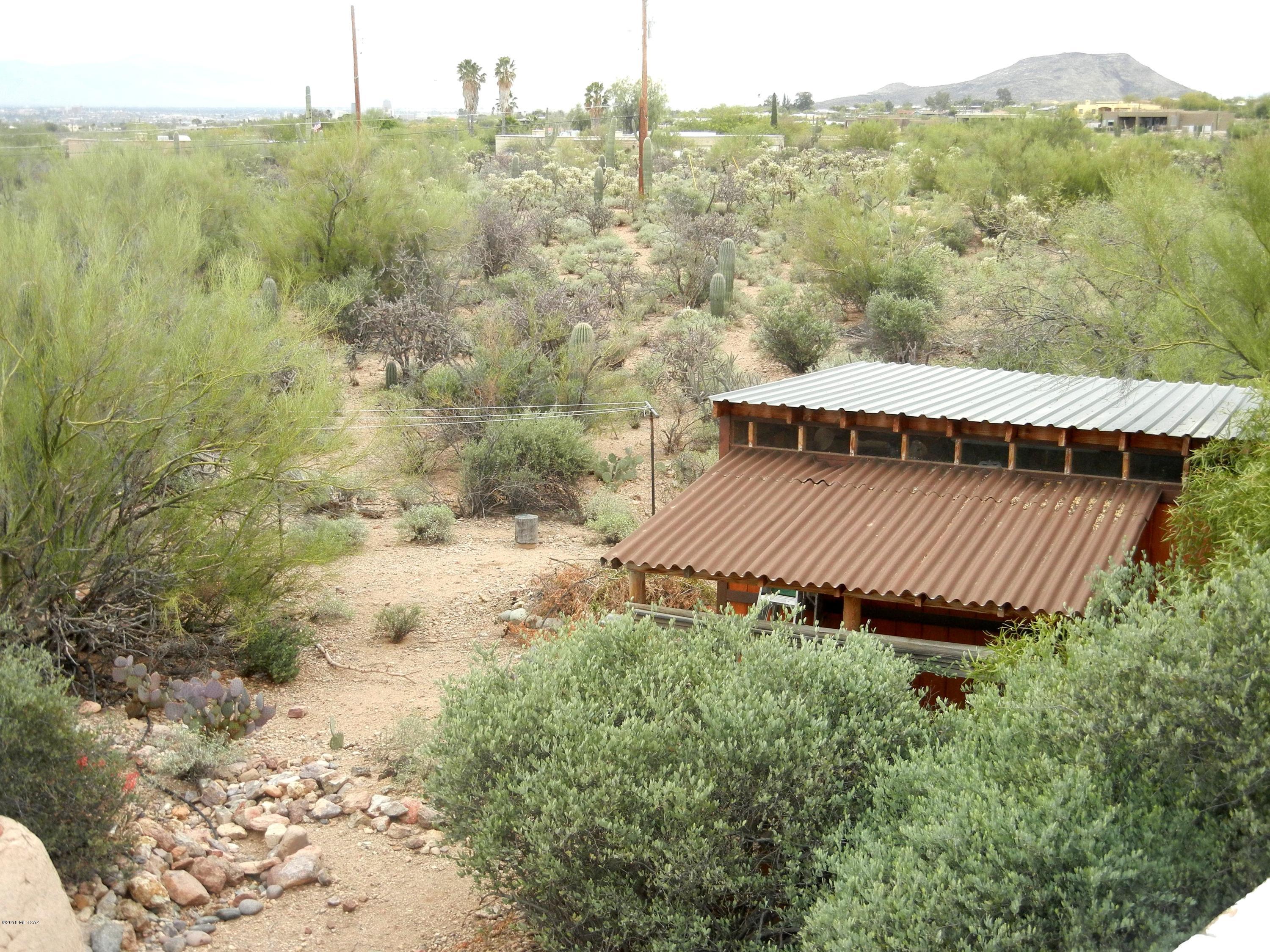 2280 N El Moraga Drive