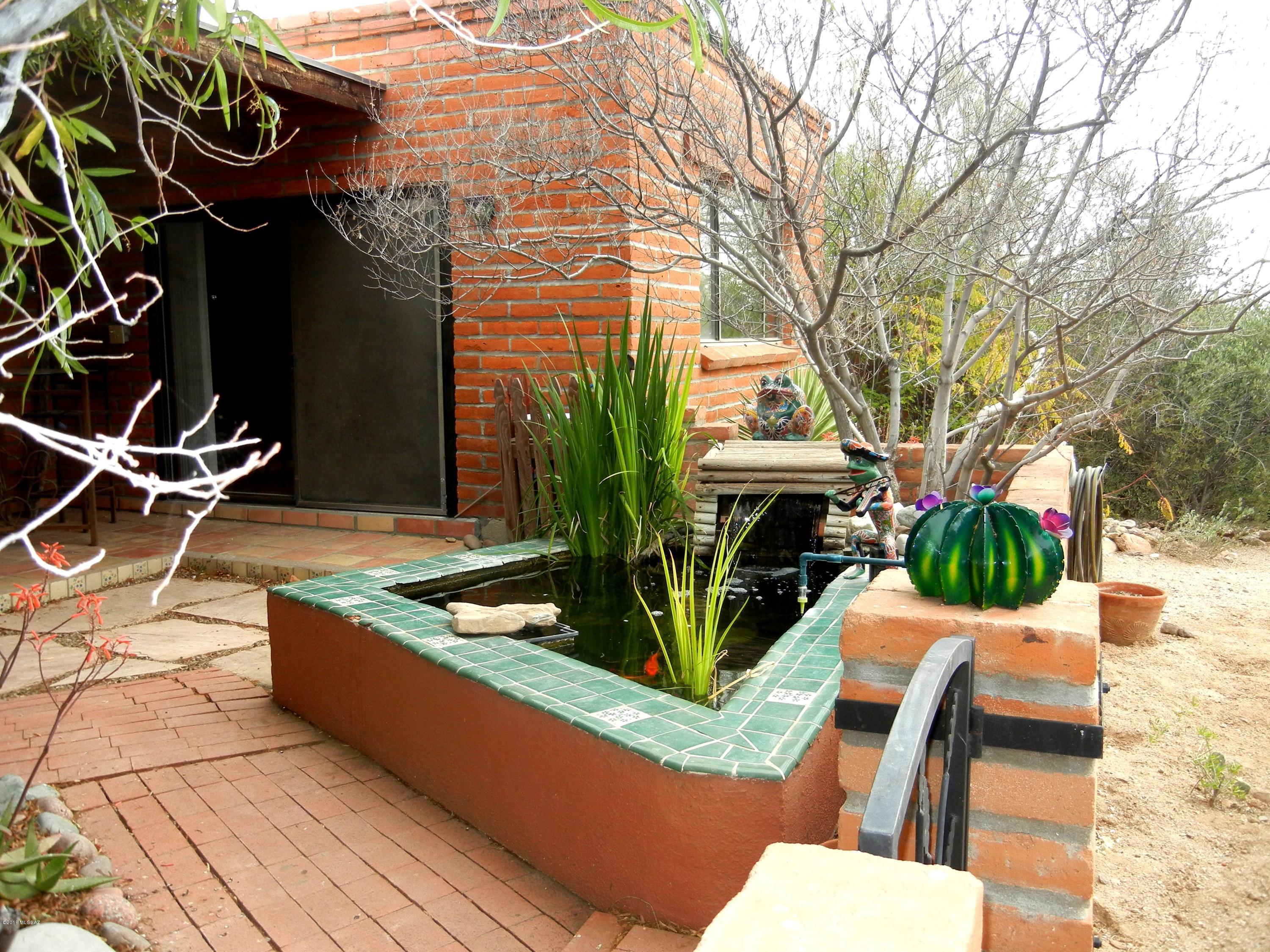 2280 N El Moraga Drive