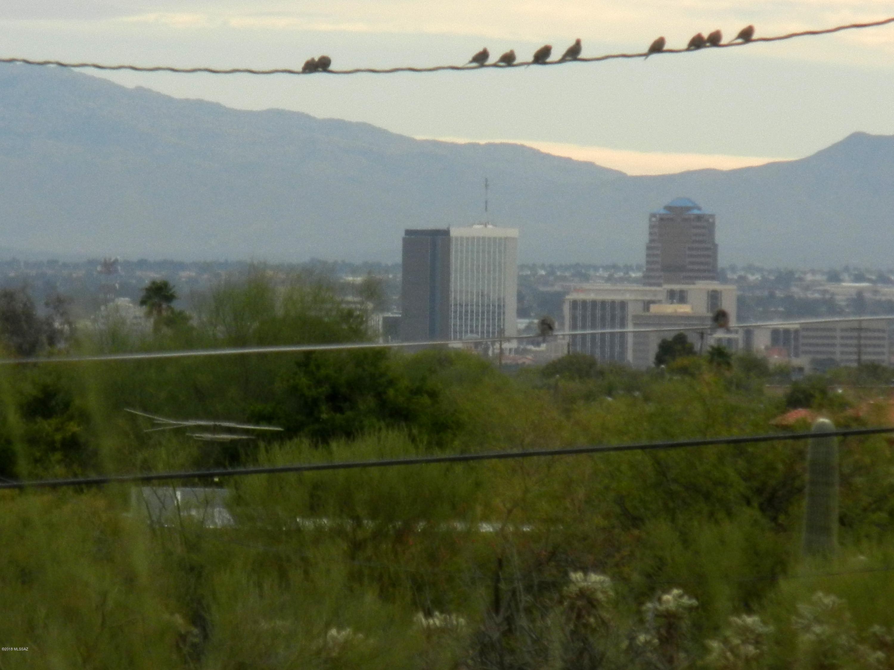 2280 N El Moraga Drive