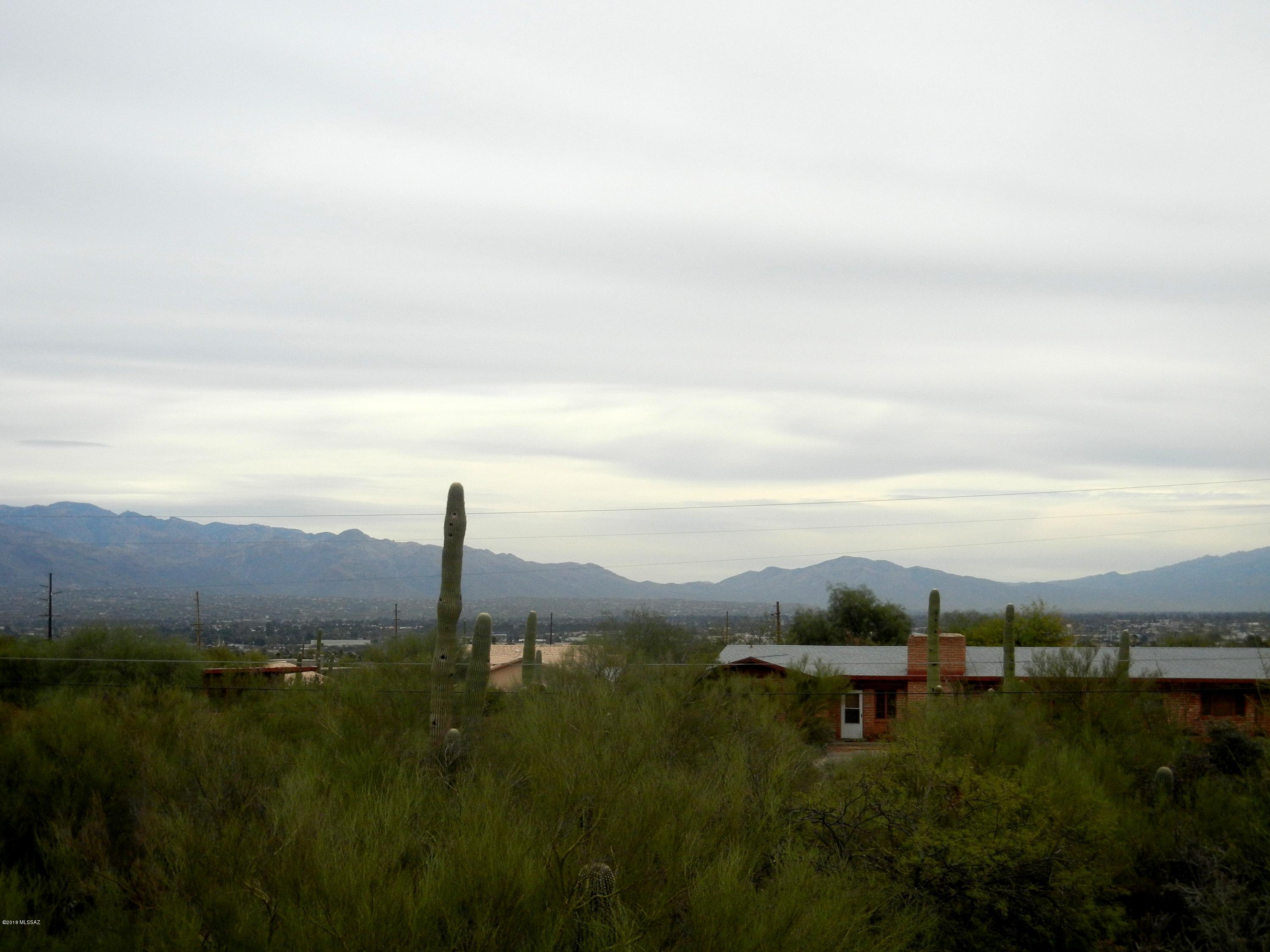 2280 N El Moraga Drive