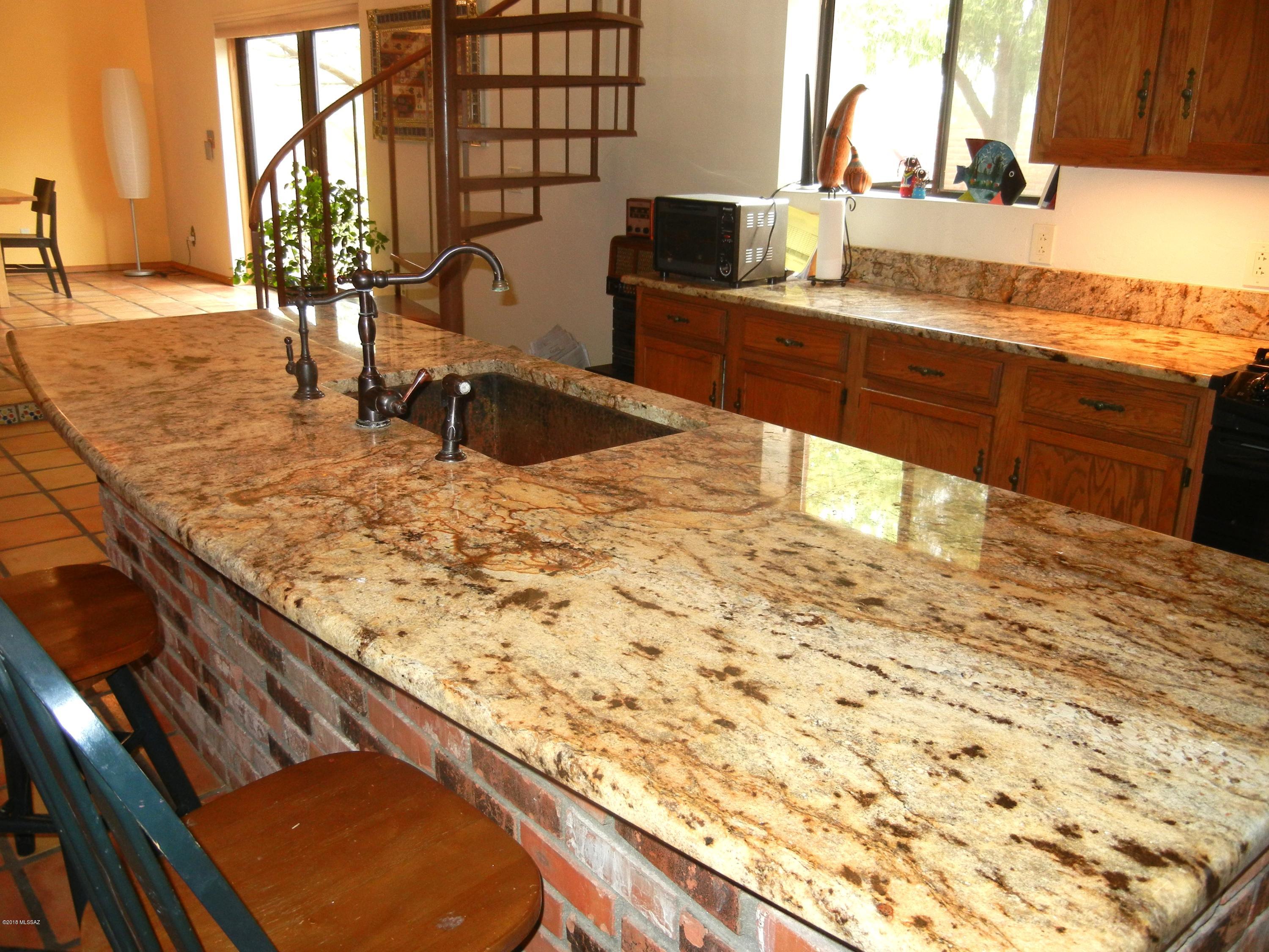 2280 N El Moraga Drive