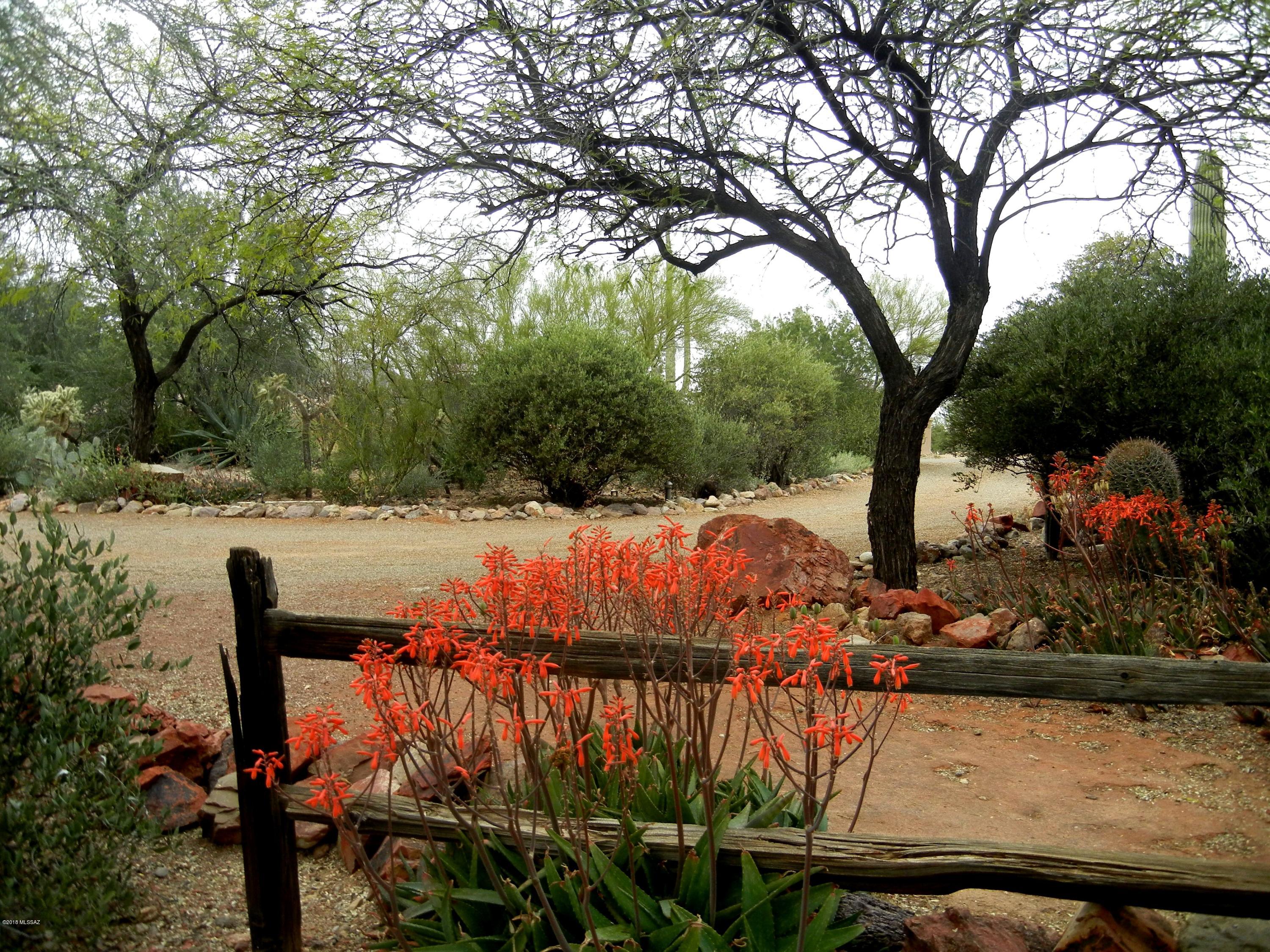 2280 N El Moraga Drive