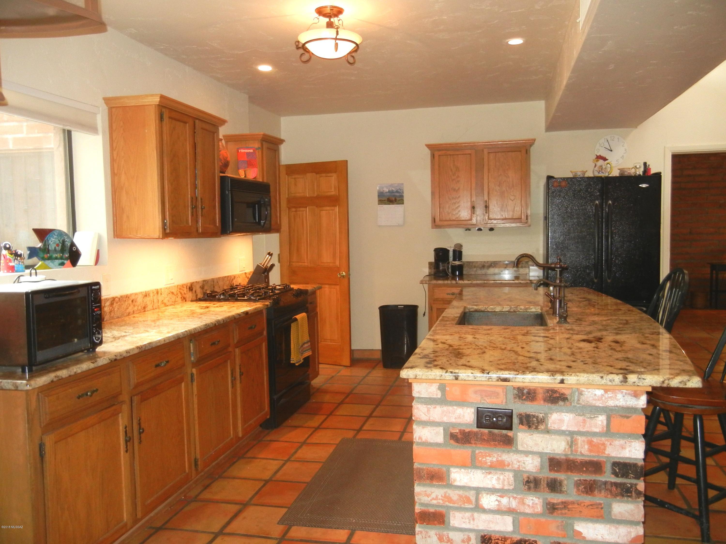 2280 N El Moraga Drive