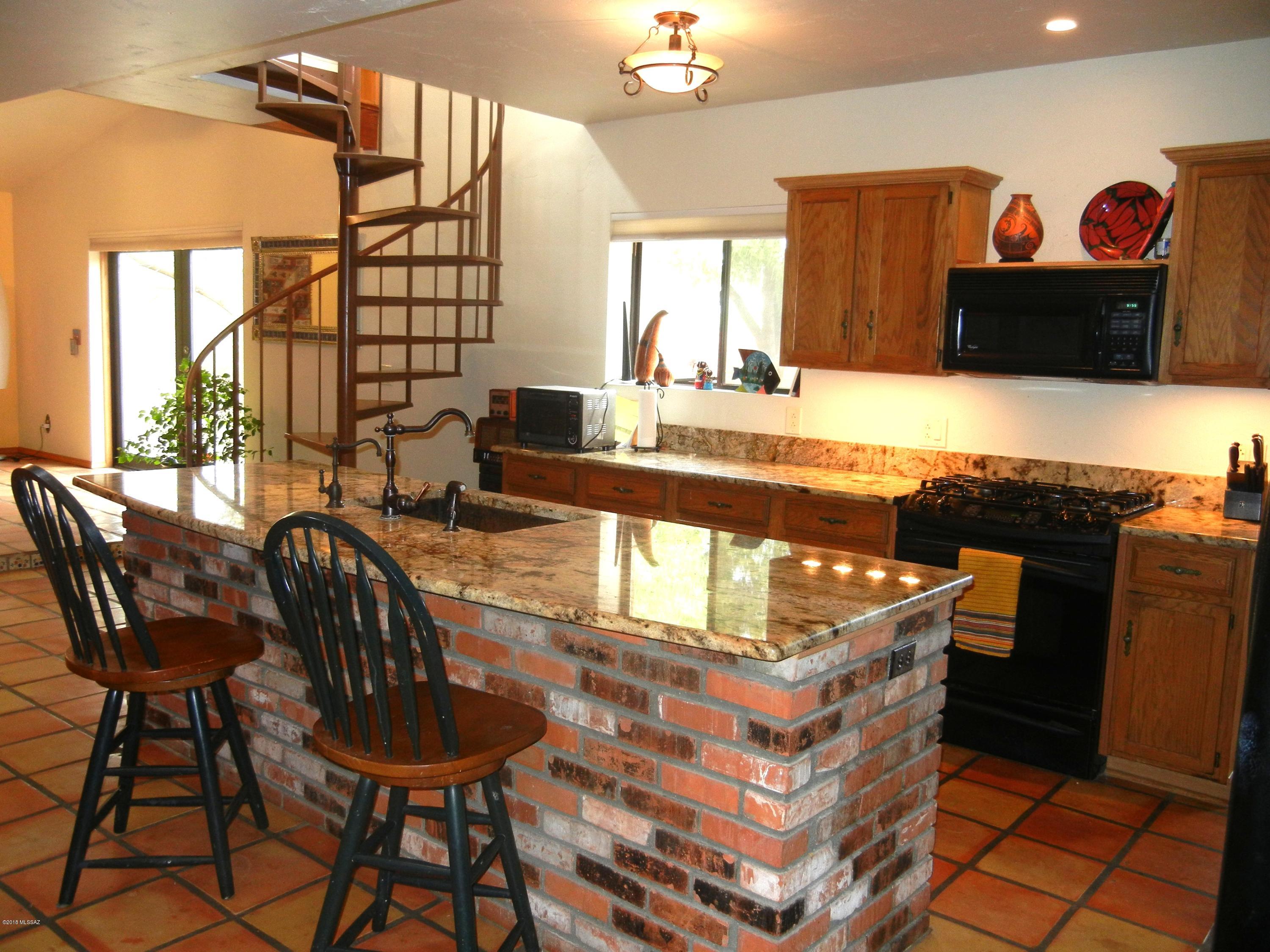 2280 N El Moraga Drive