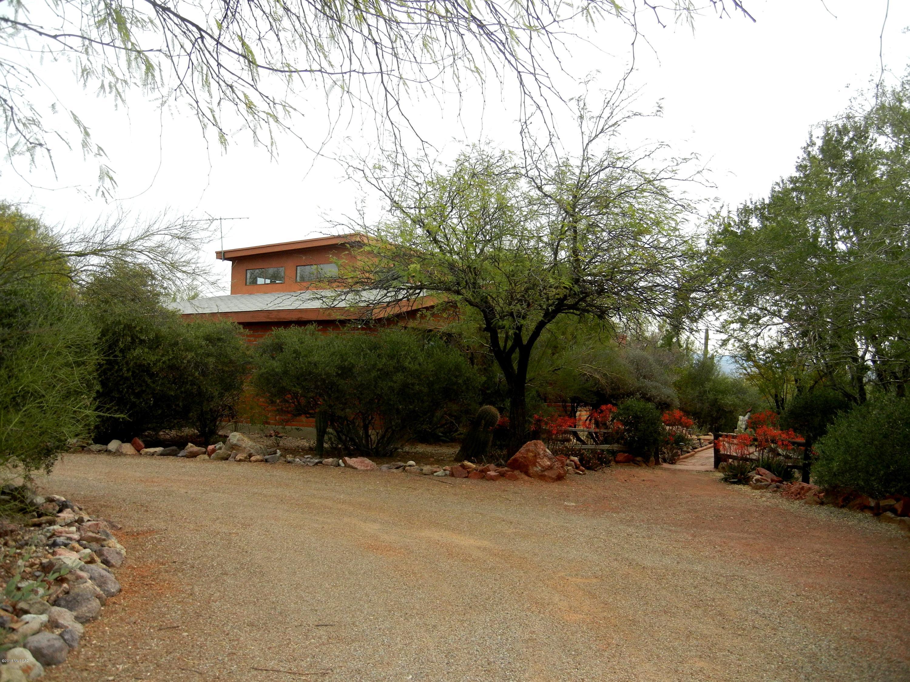 2280 N El Moraga Drive