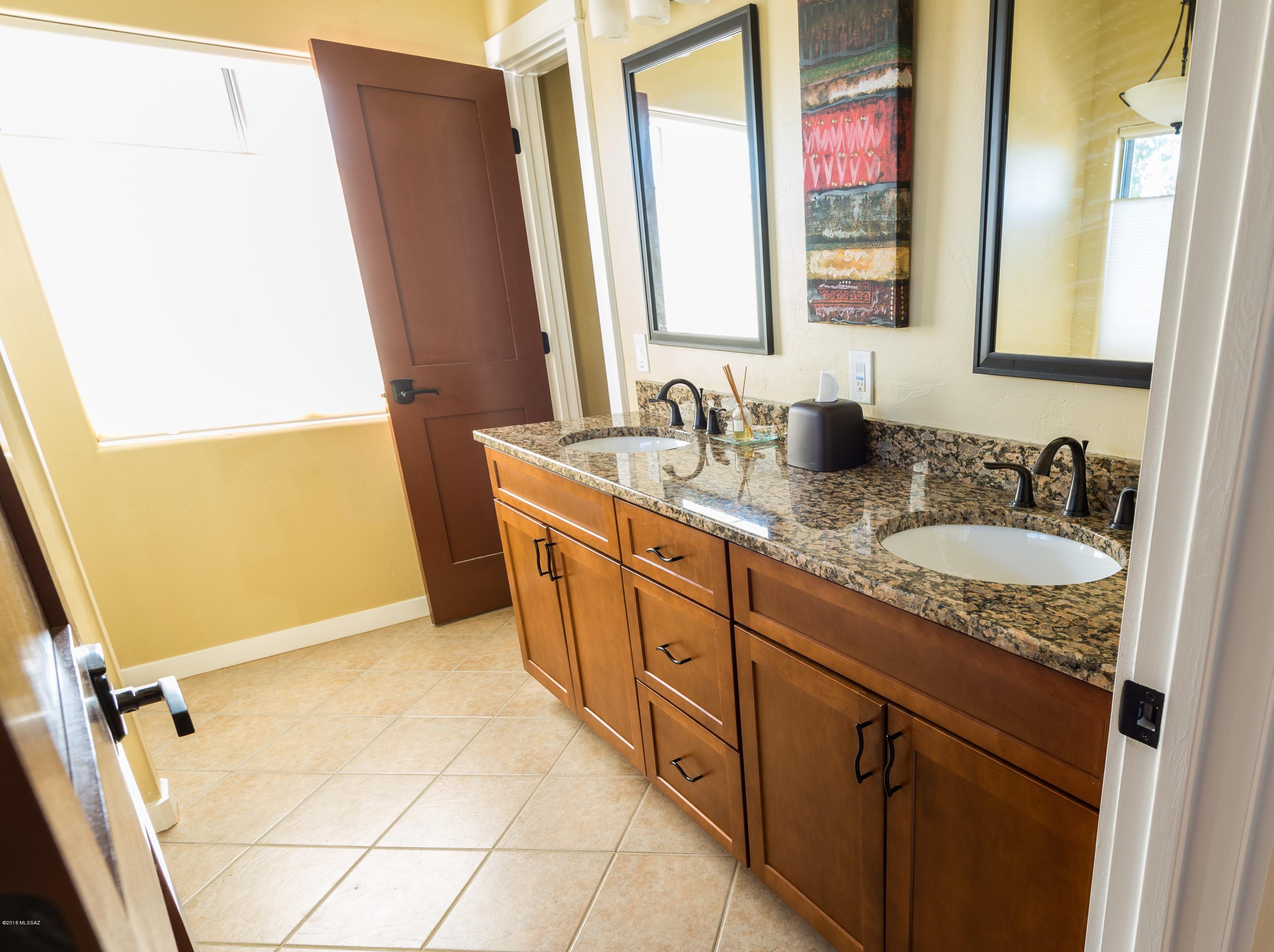 5573 W Dove Loft Drive