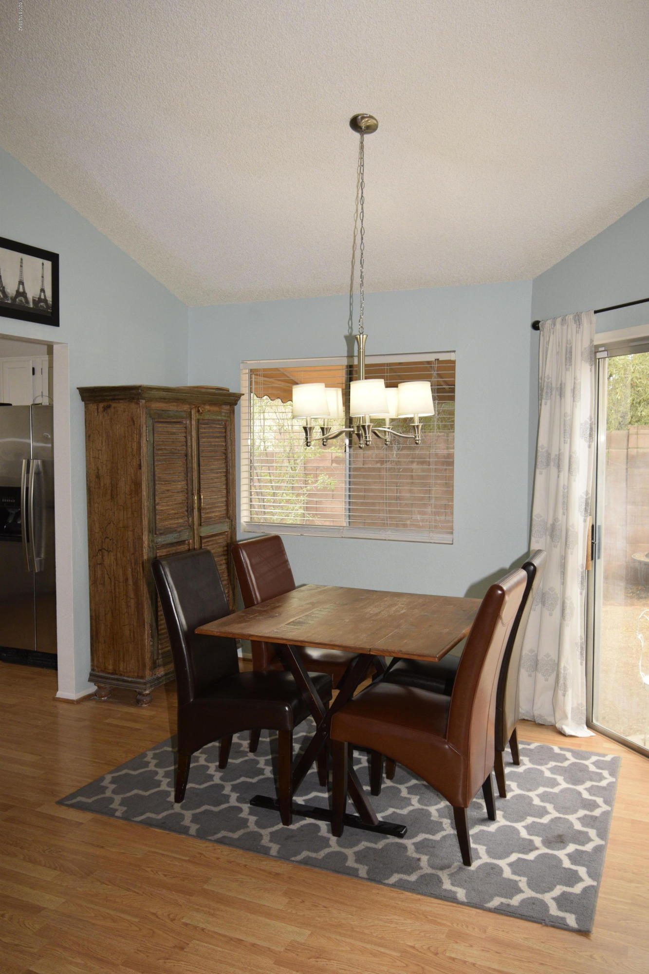 2948 W Yorkshire Street