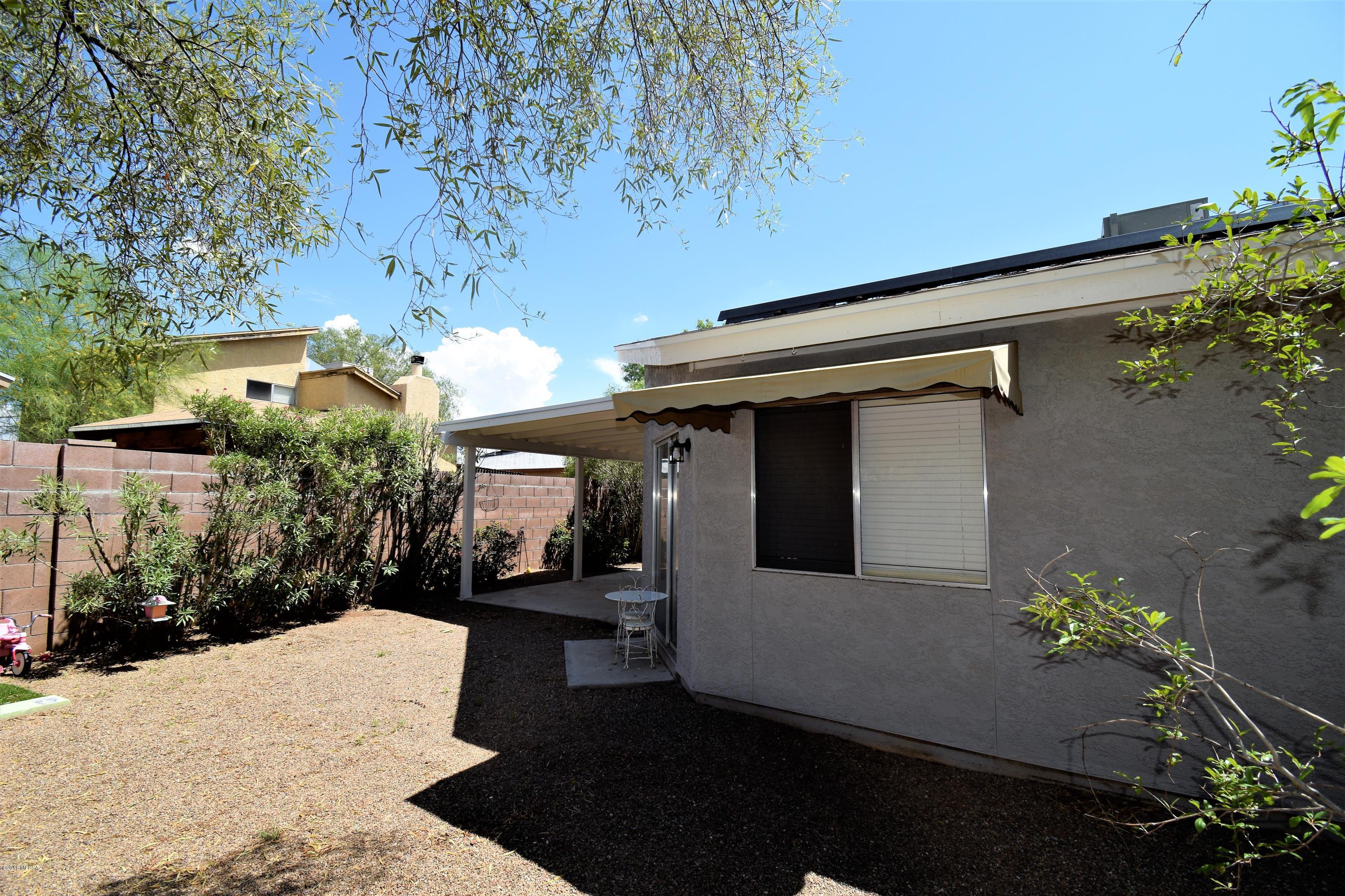 2948 W Yorkshire Street