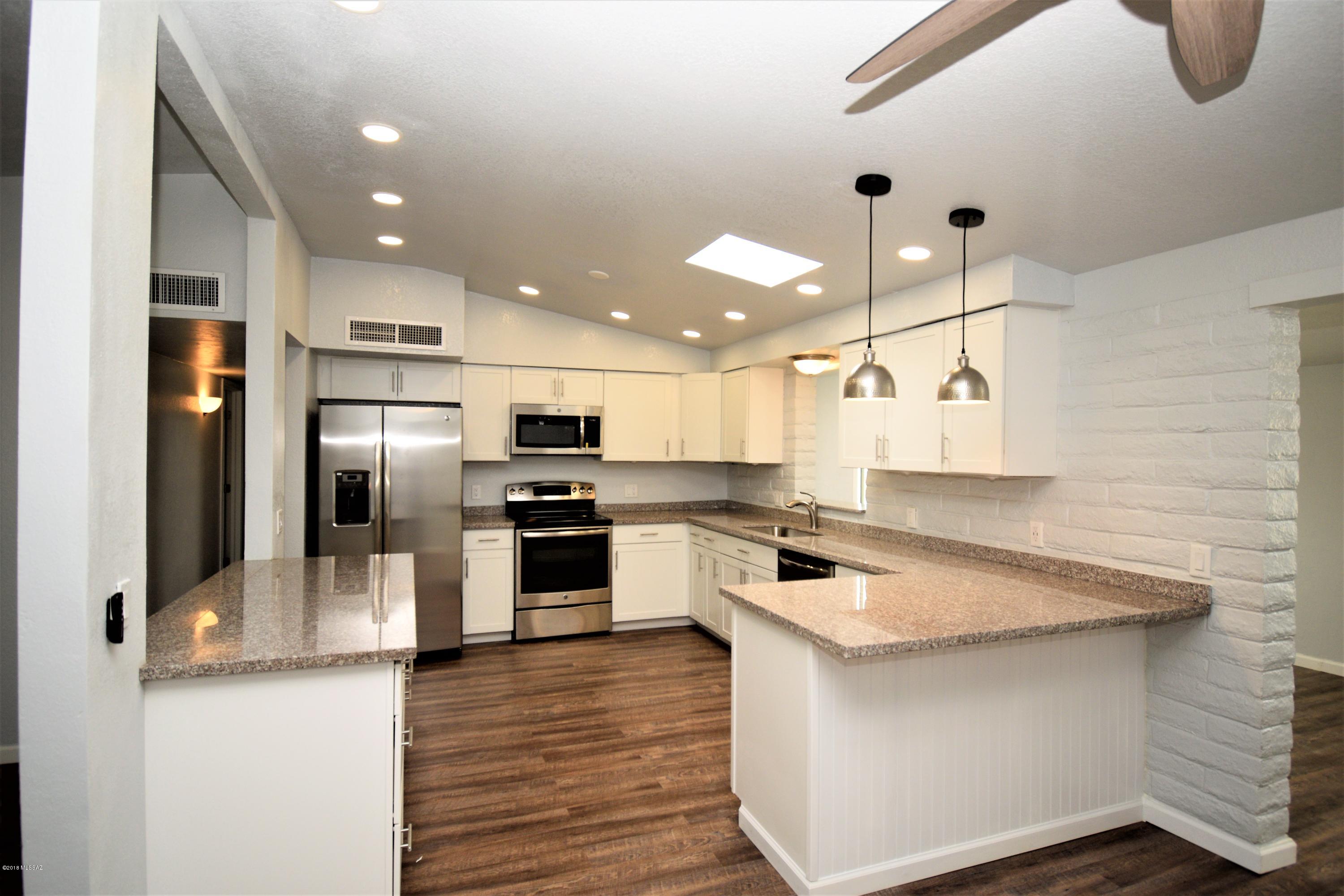 7433 N Stanton Place