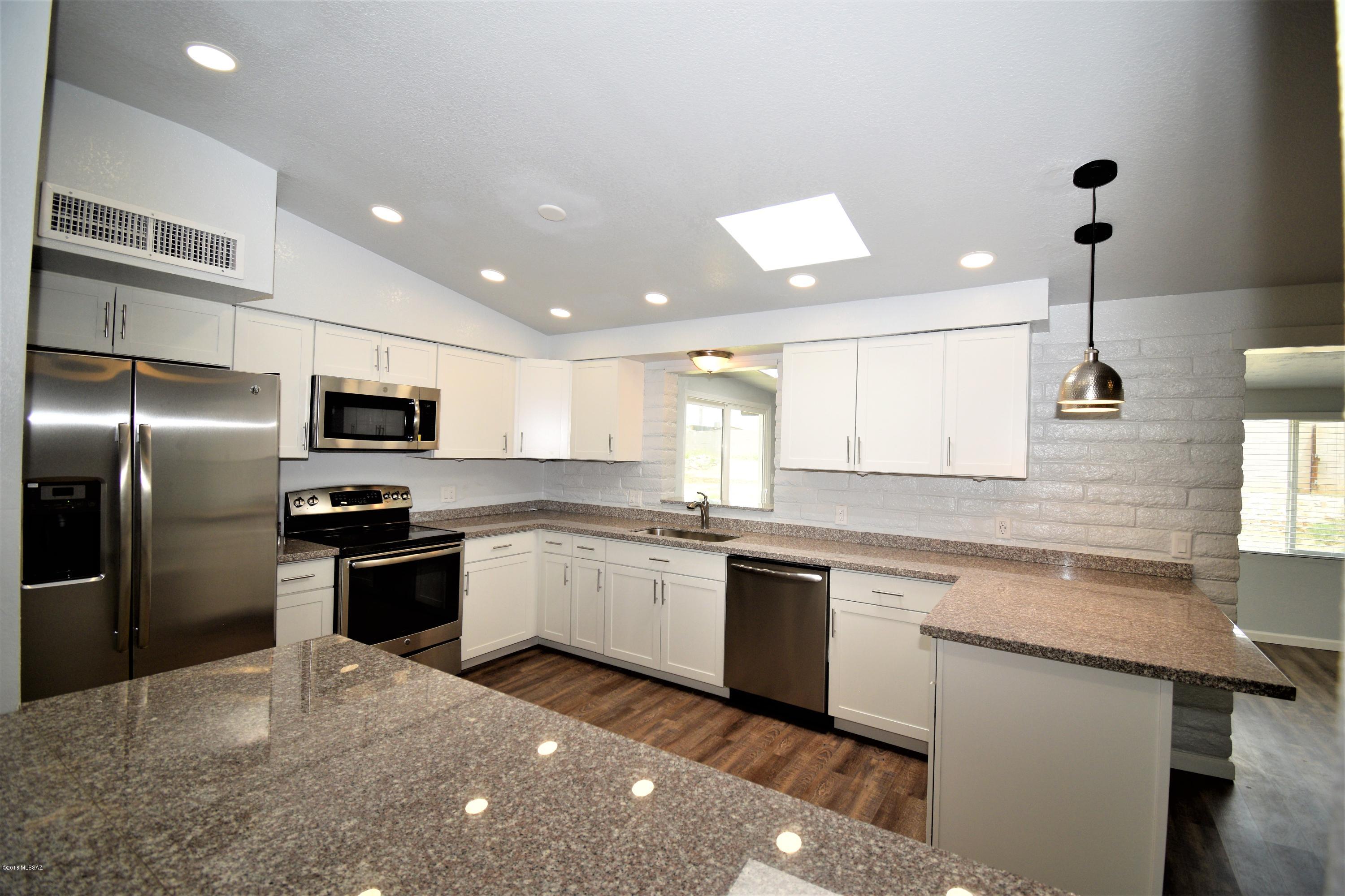 7433 N Stanton Place