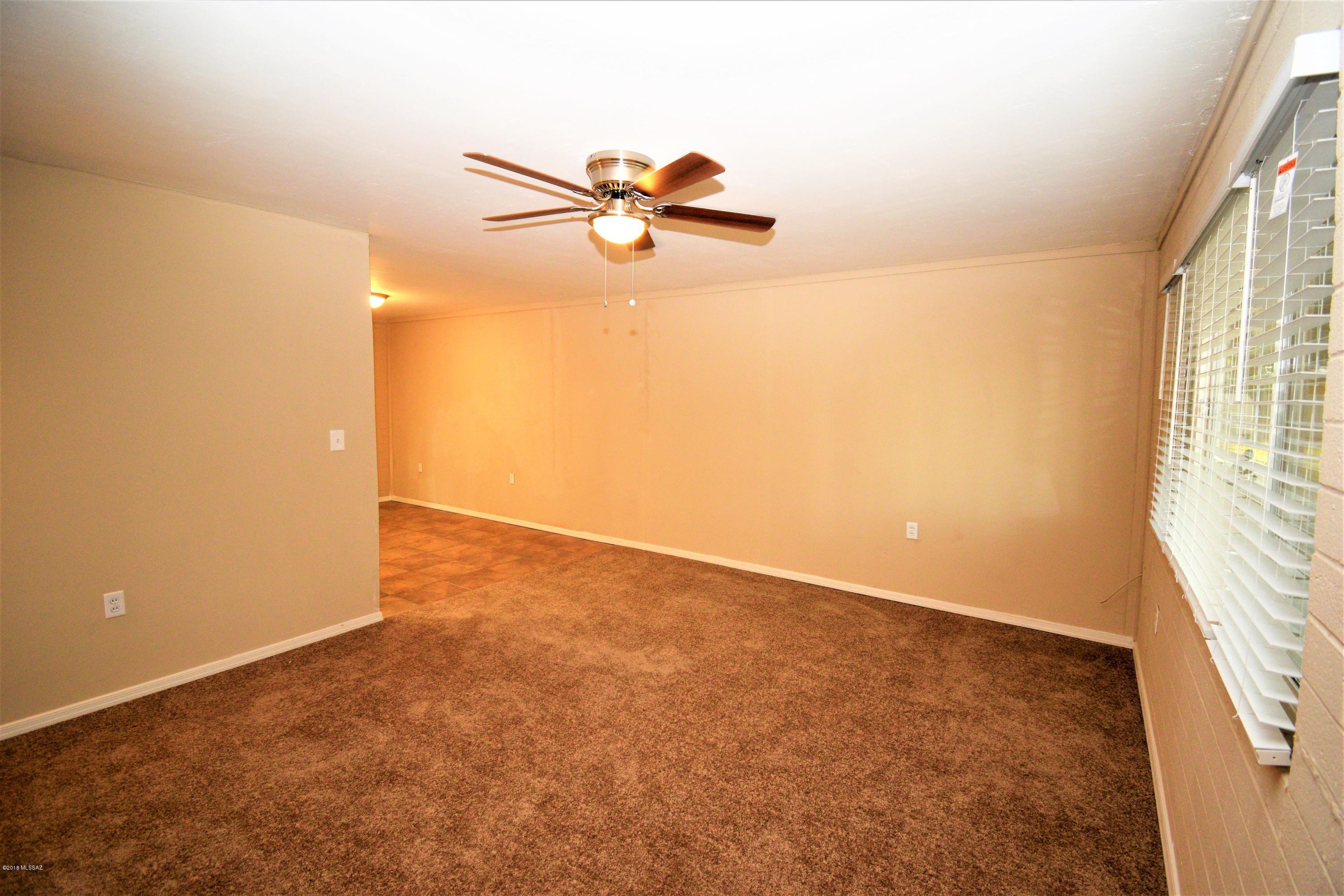 382 N Silverbell Road