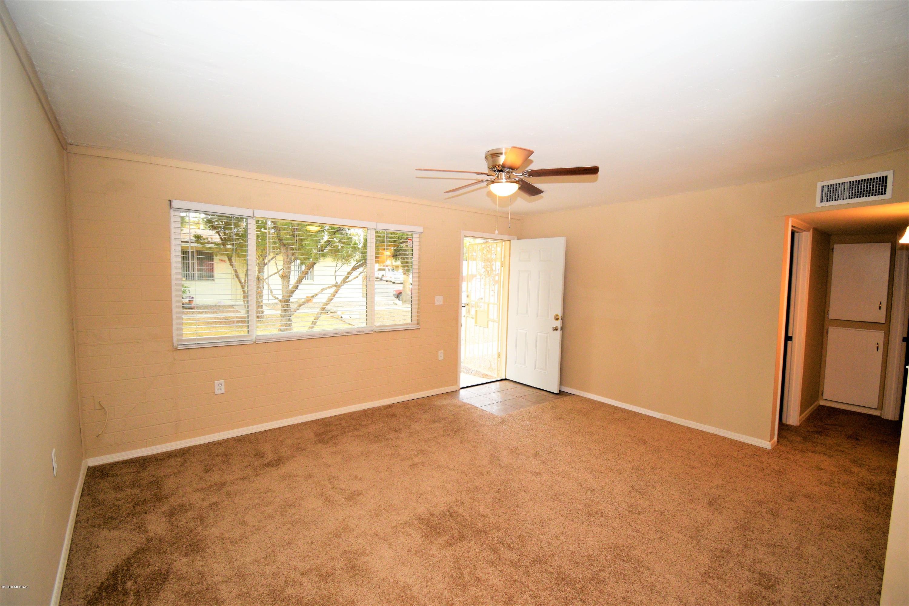 382 N Silverbell Road