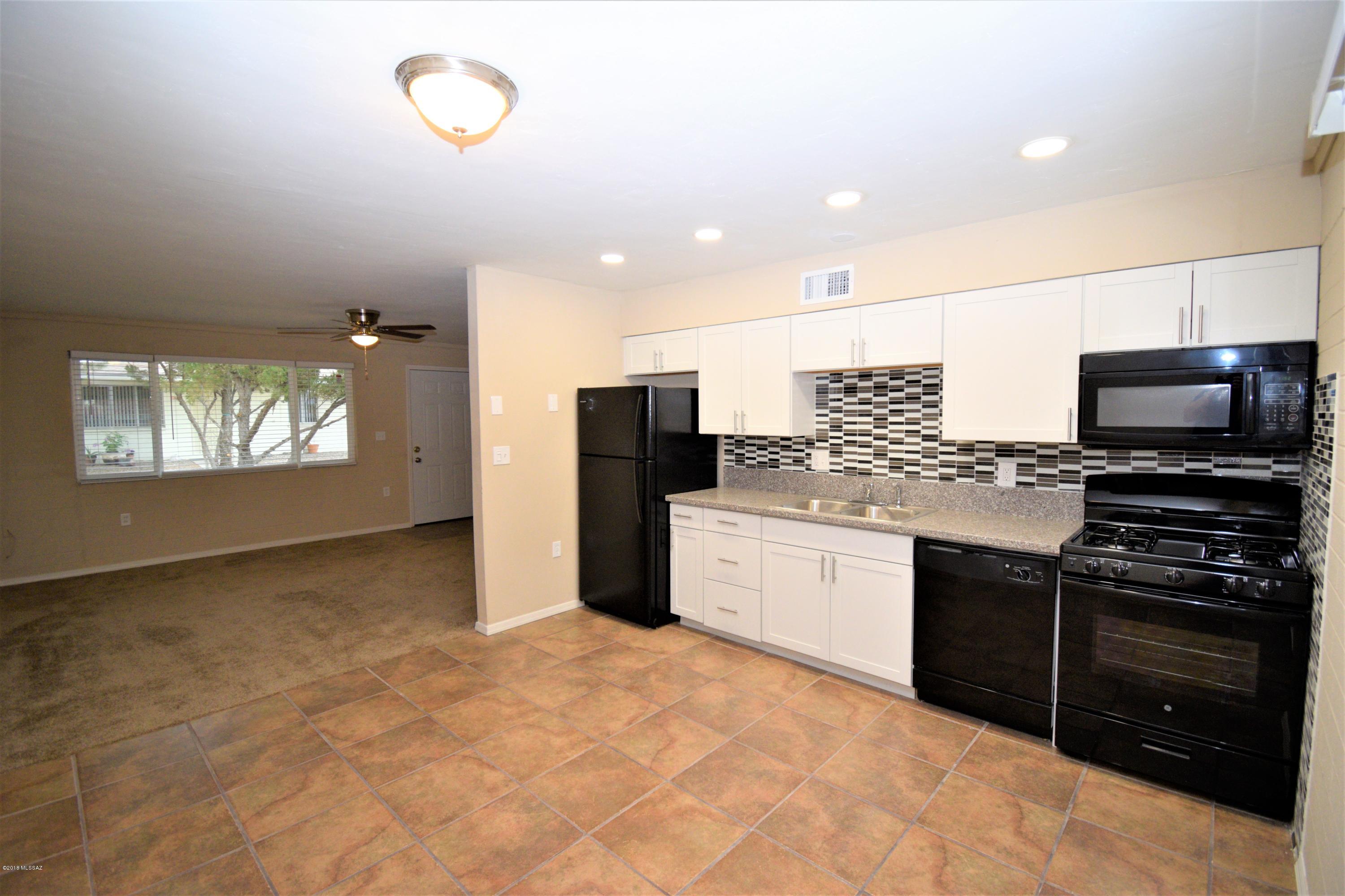 382 N Silverbell Road