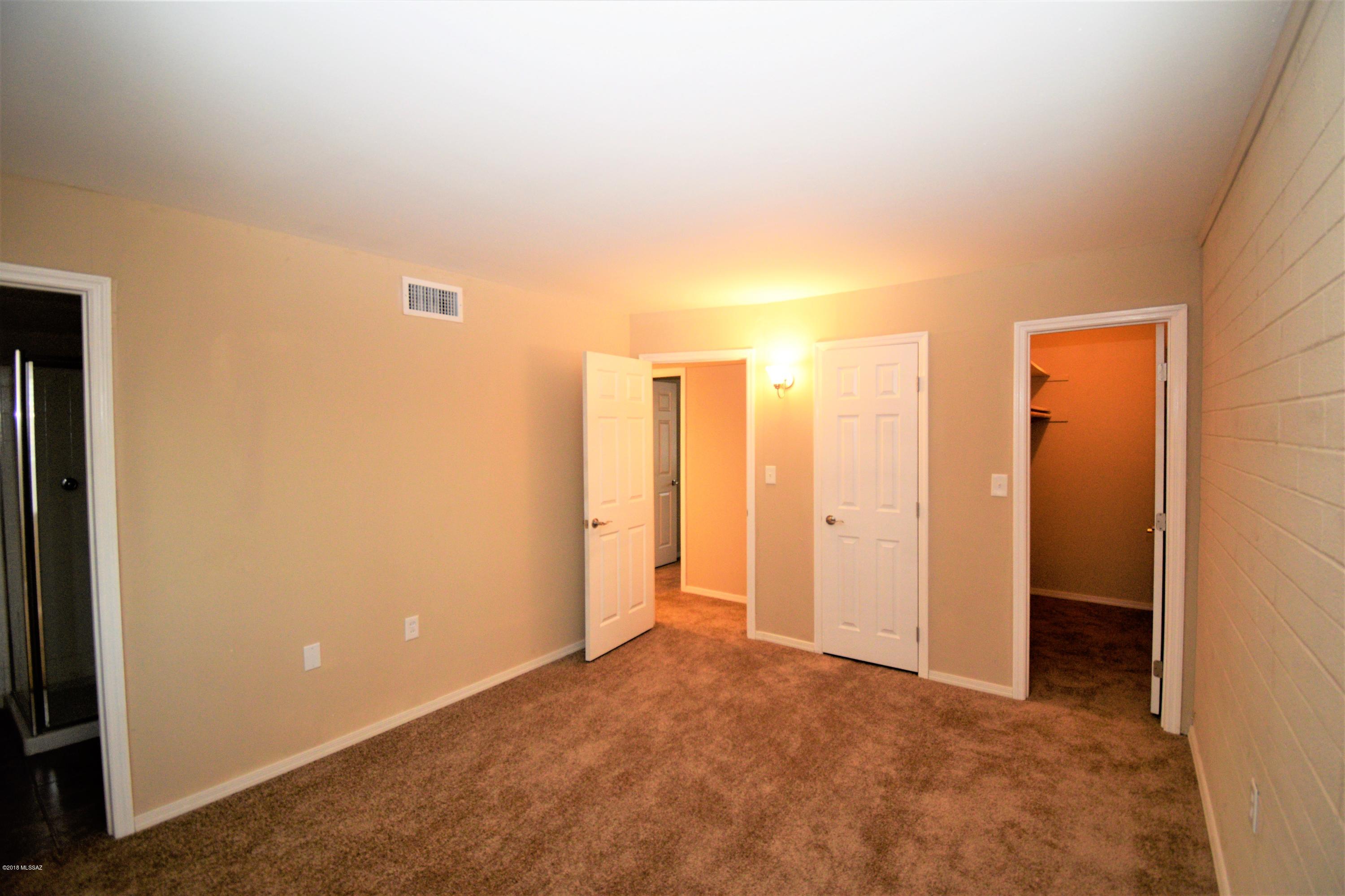 382 N Silverbell Road