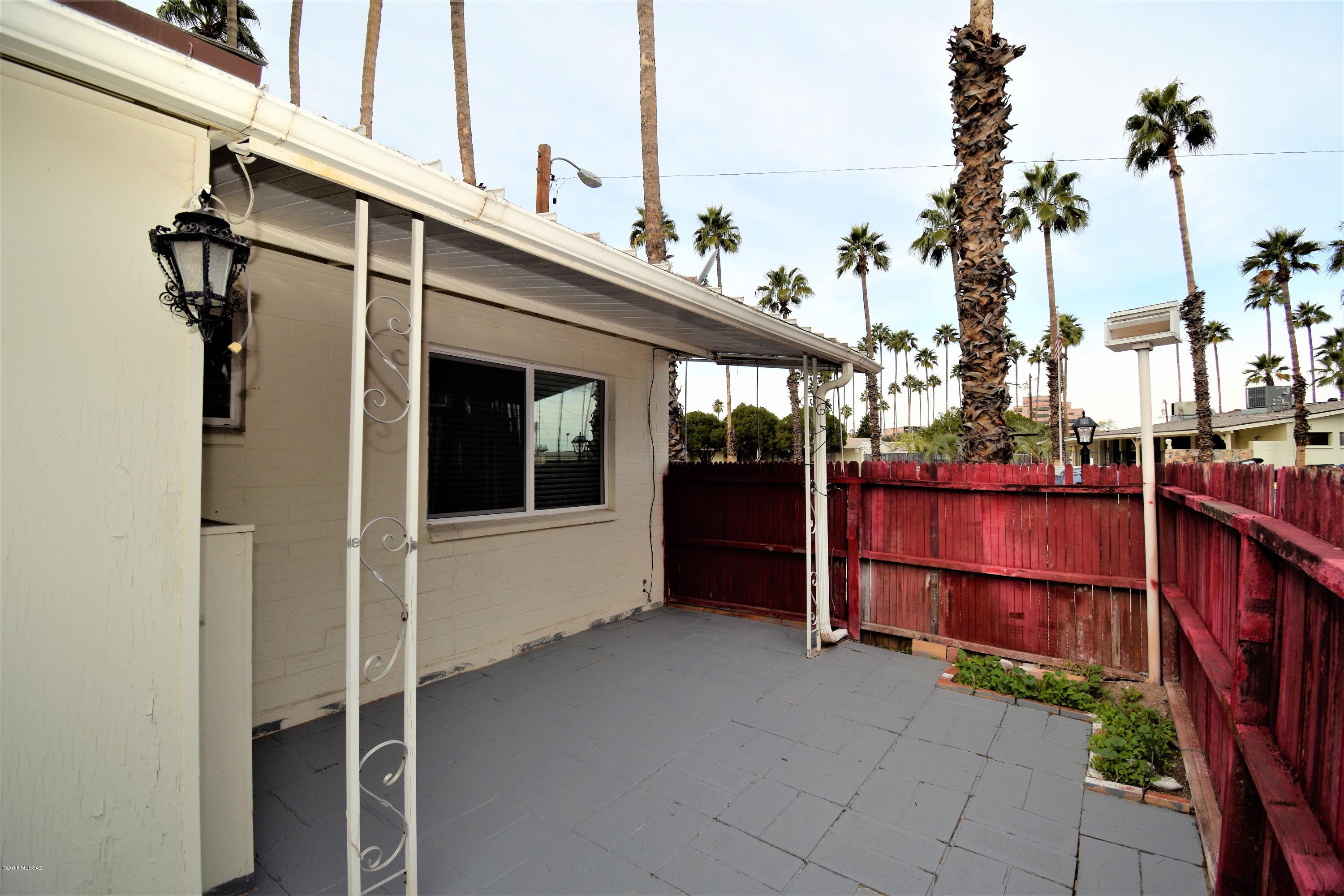 382 N Silverbell Road