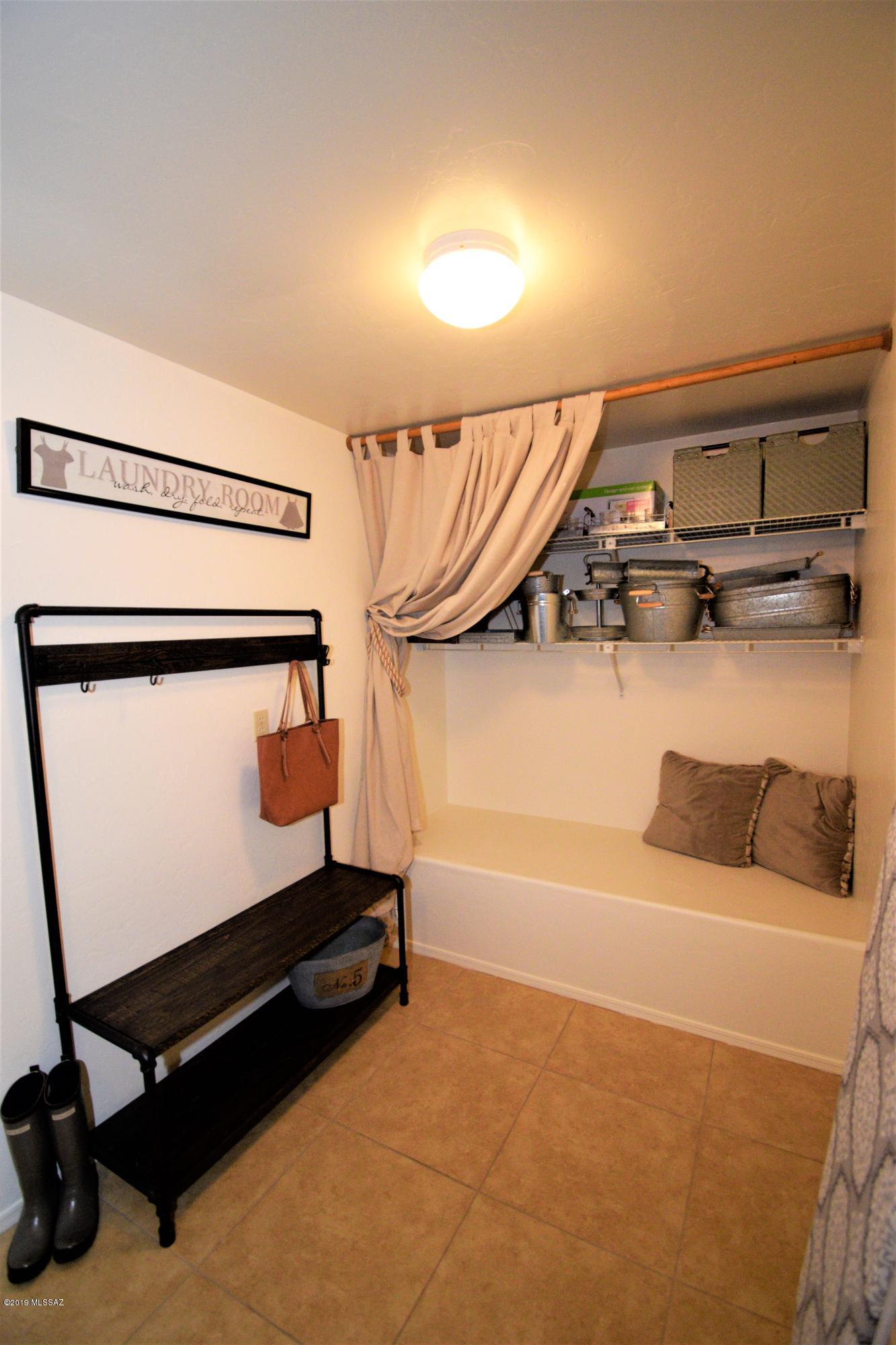 95 W Blackstone Road