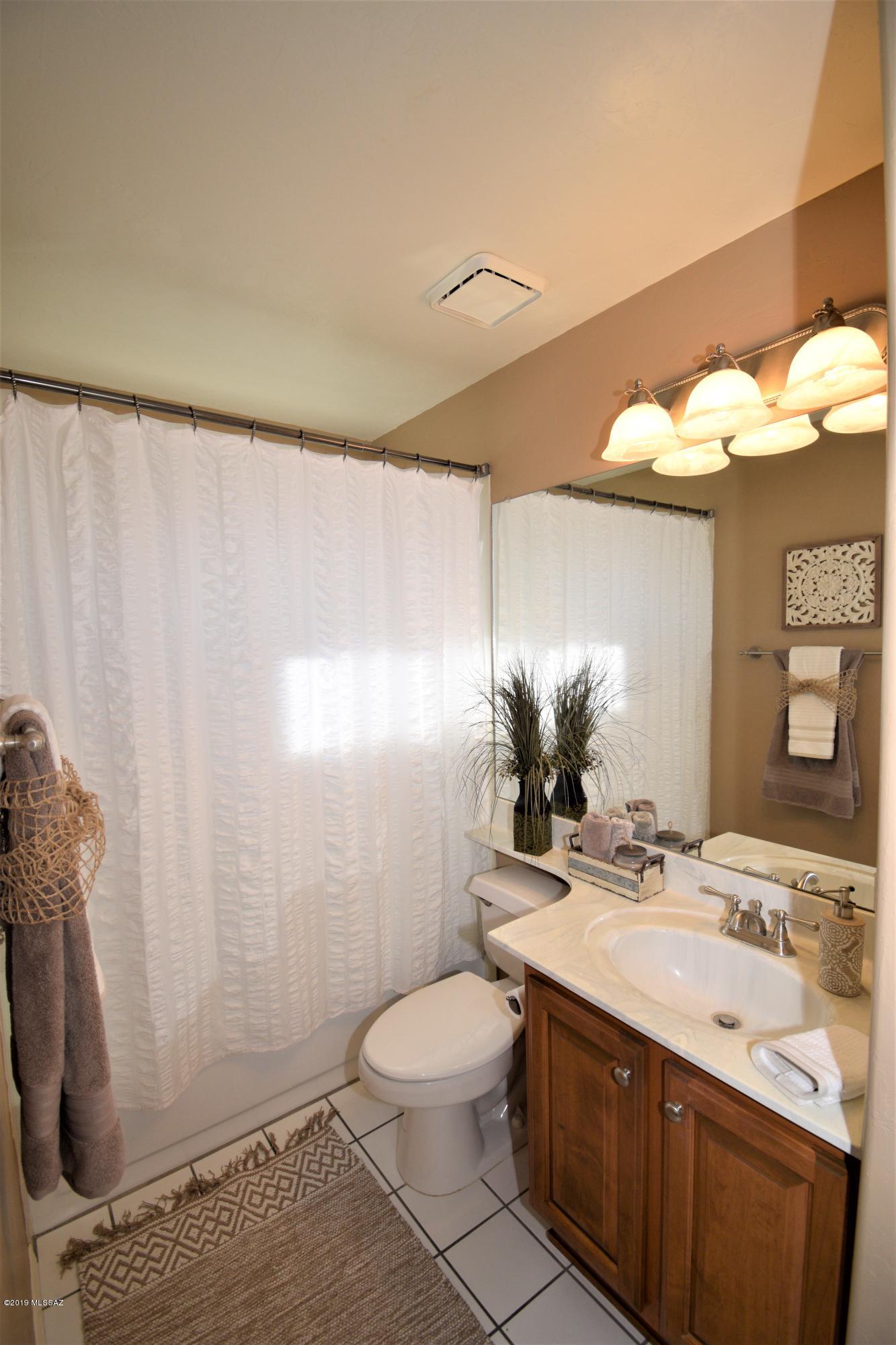 95 W Blackstone Road