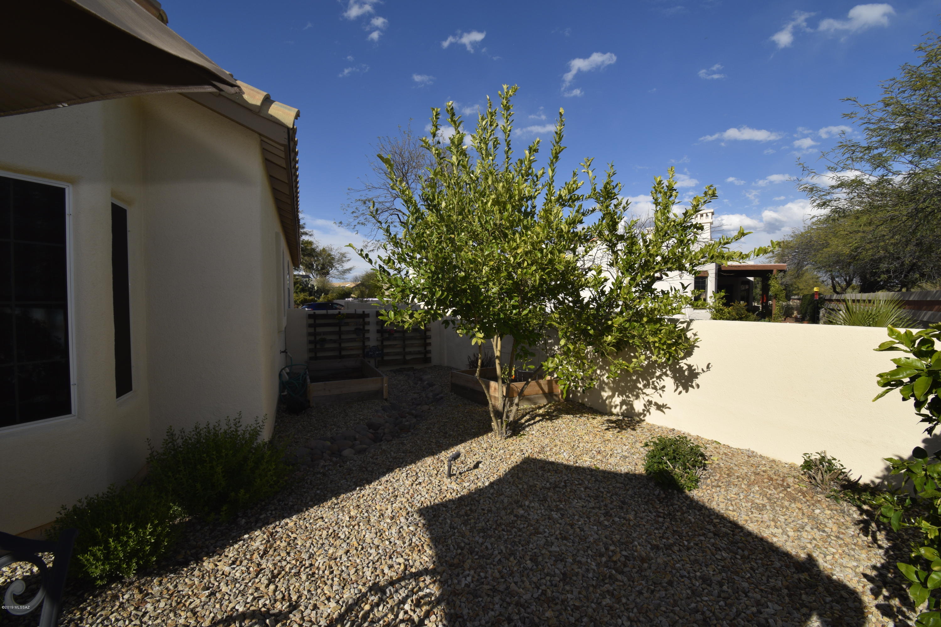 95 W Blackstone Road