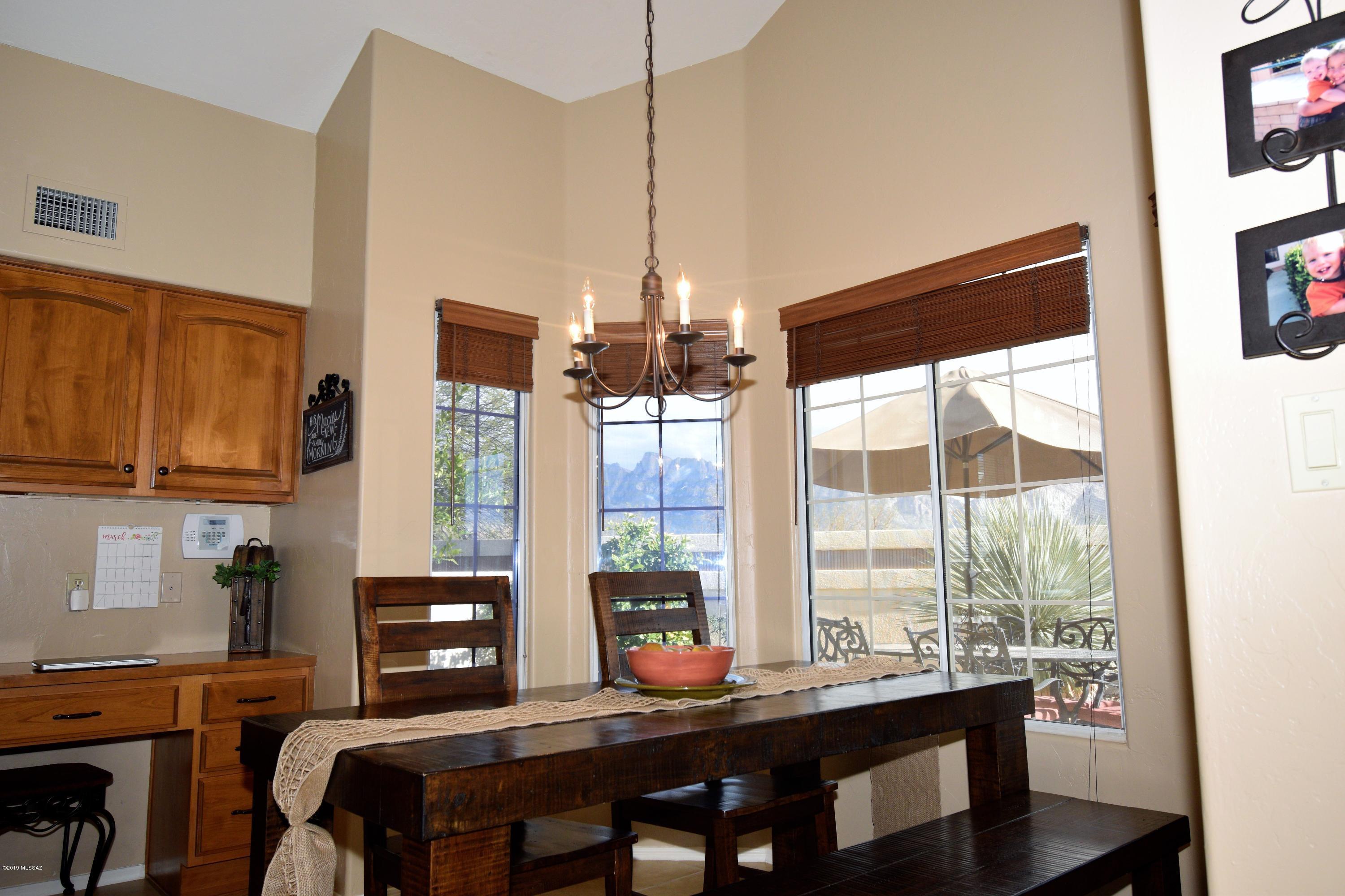 95 W Blackstone Road