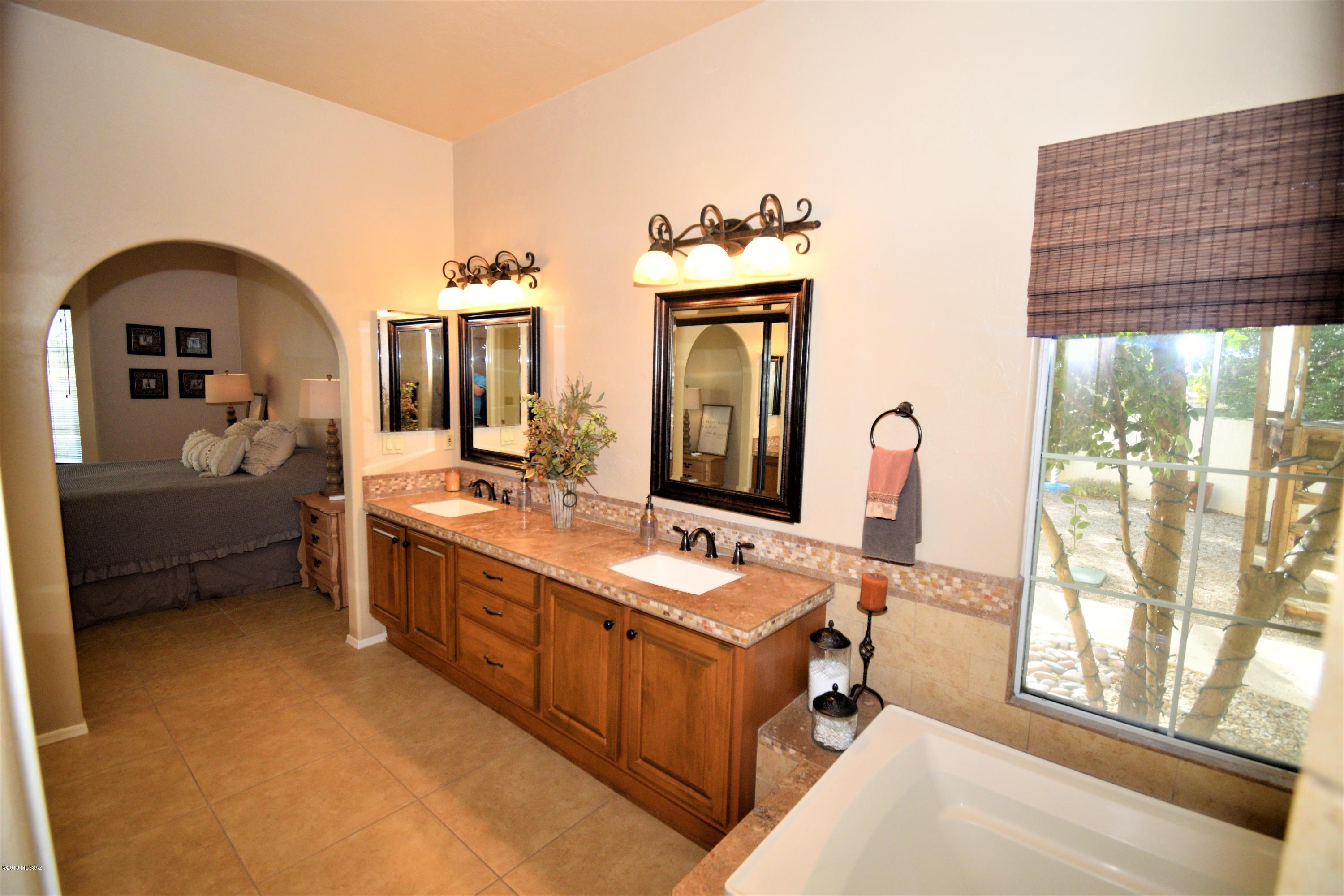 95 W Blackstone Road