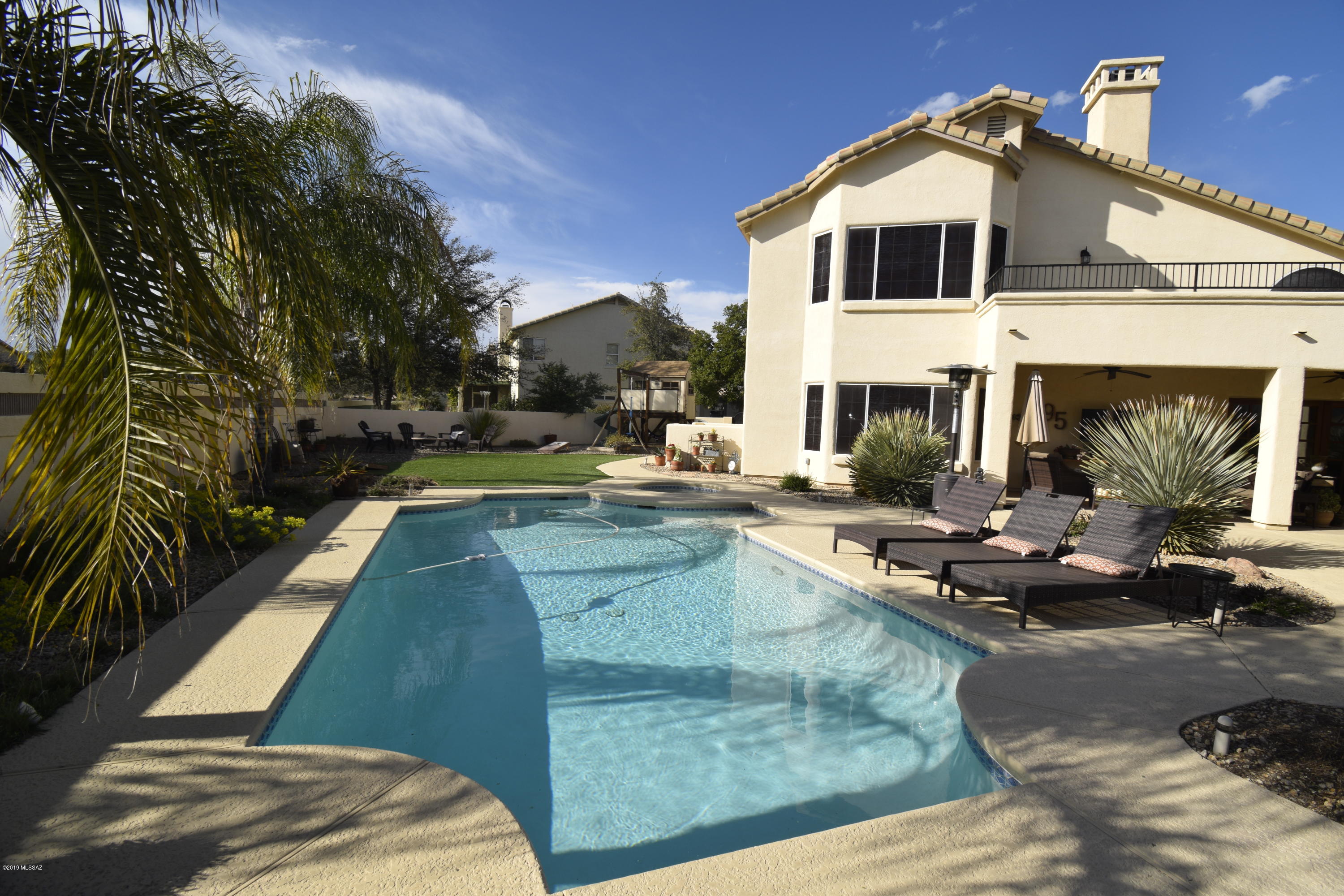 95 W Blackstone Road