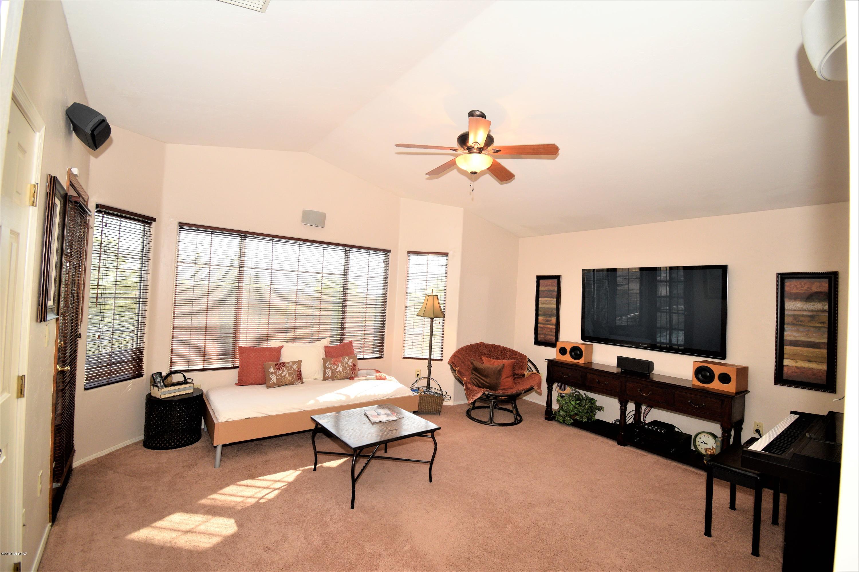 95 W Blackstone Road