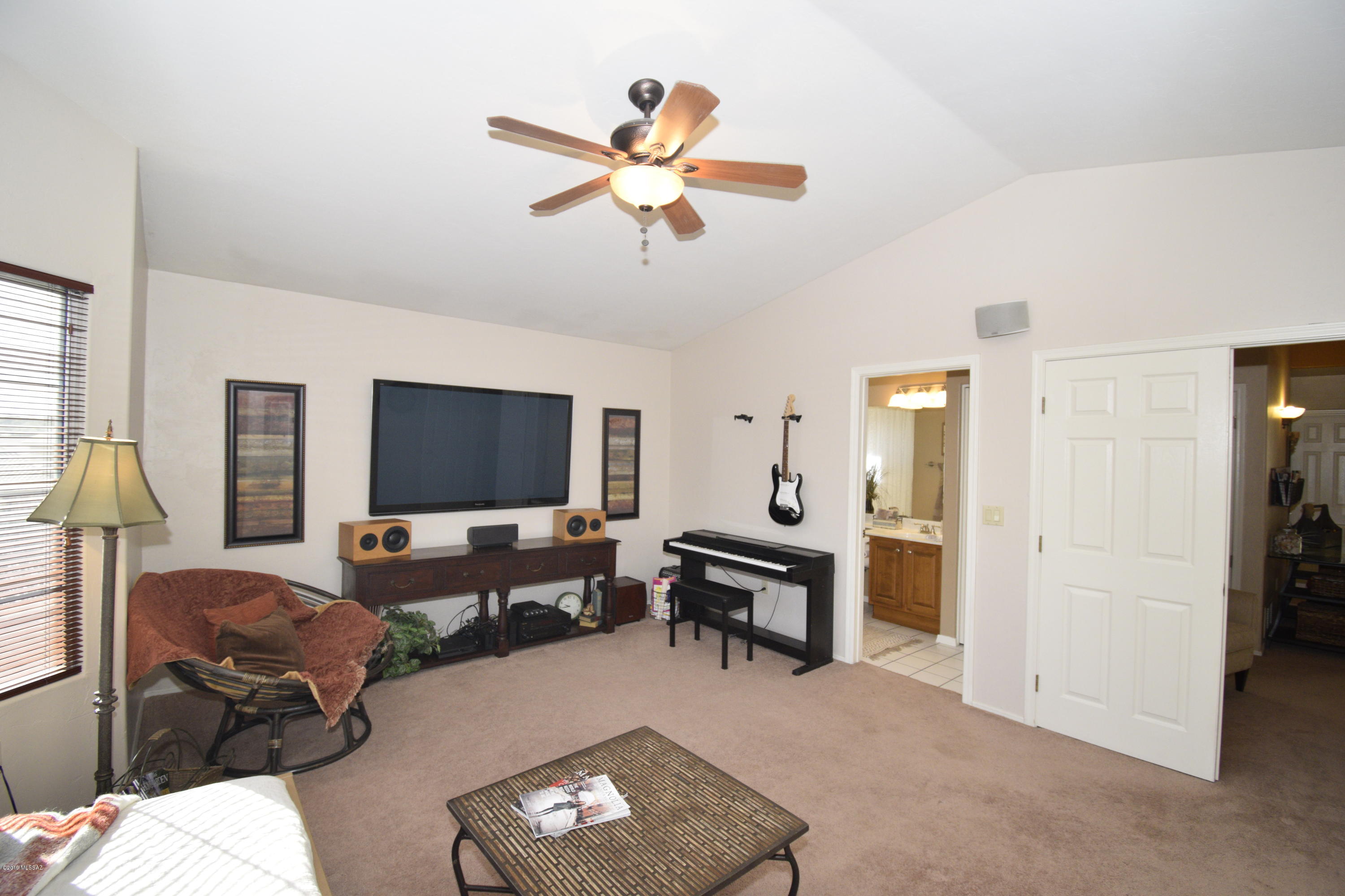 95 W Blackstone Road