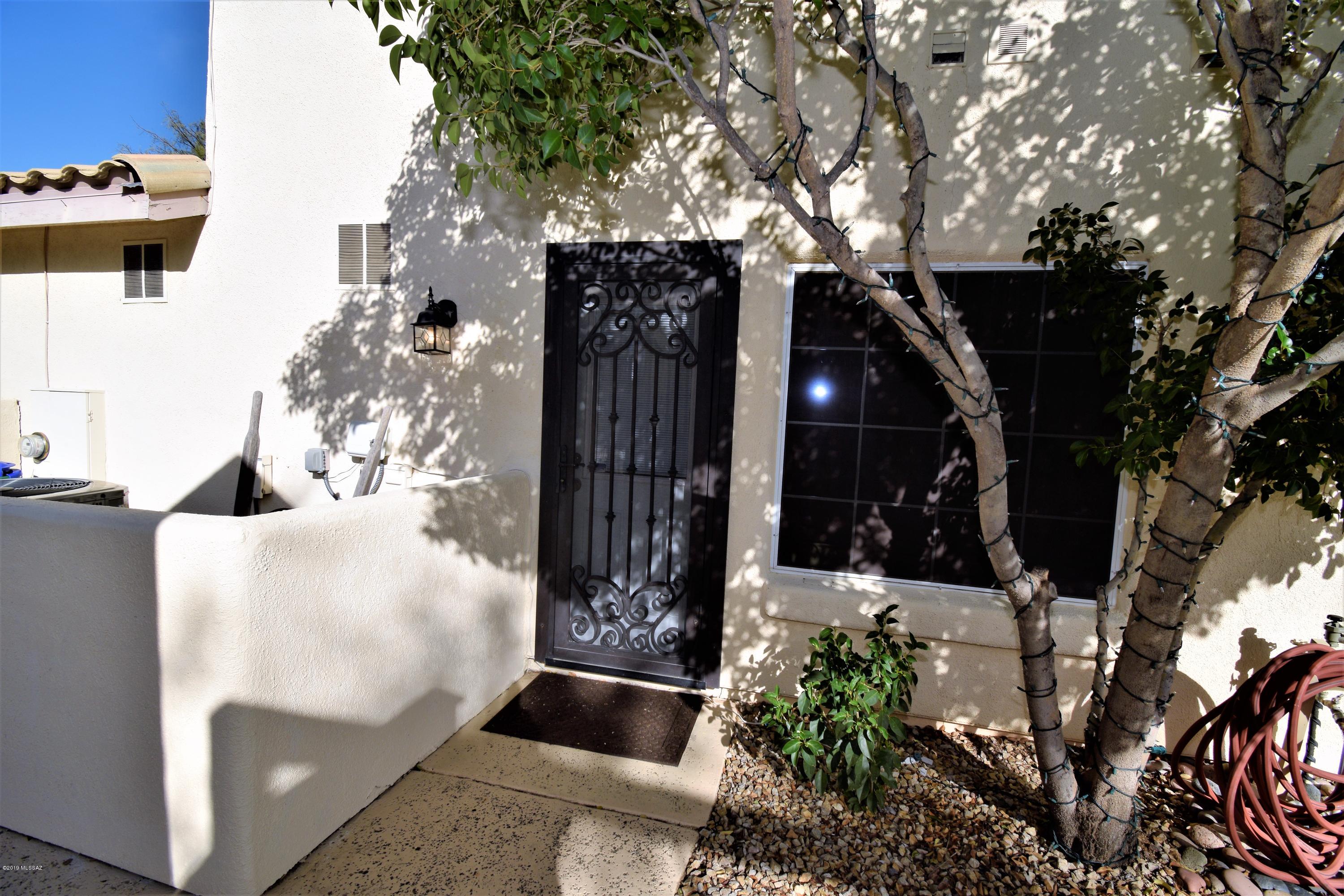 95 W Blackstone Road