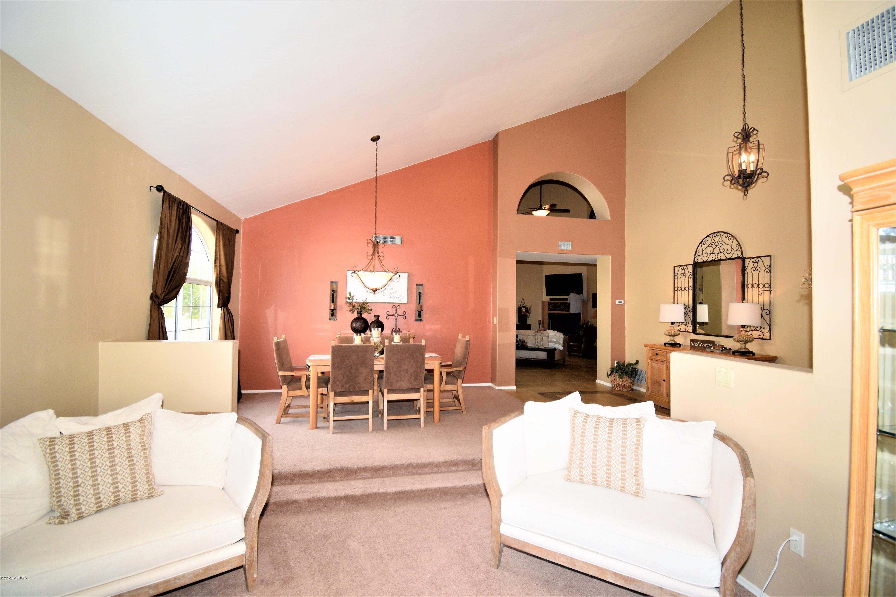 95 W Blackstone Road